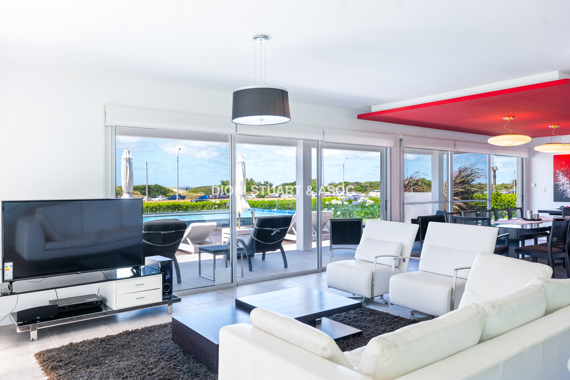 CASA EN VENTA PRIMERA LINEA PLAYA BRAVA