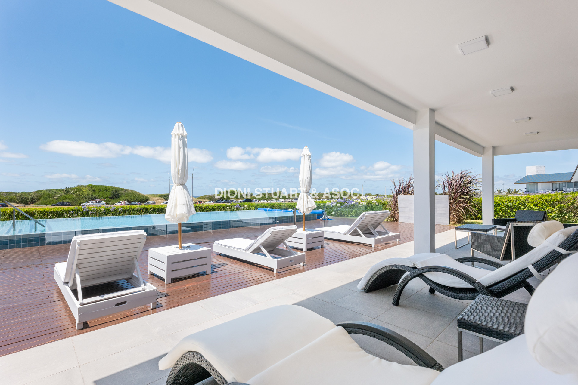 CASA EN VENTA PRIMERA LINEA PLAYA BRAVA