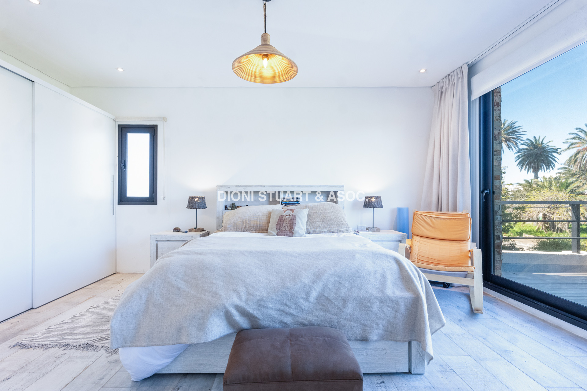 ALQUILER TEMPORADA CASA PUNTA DEL ESTE 3 DORMITORIOS EN SUITE - EN LA PENINSULA