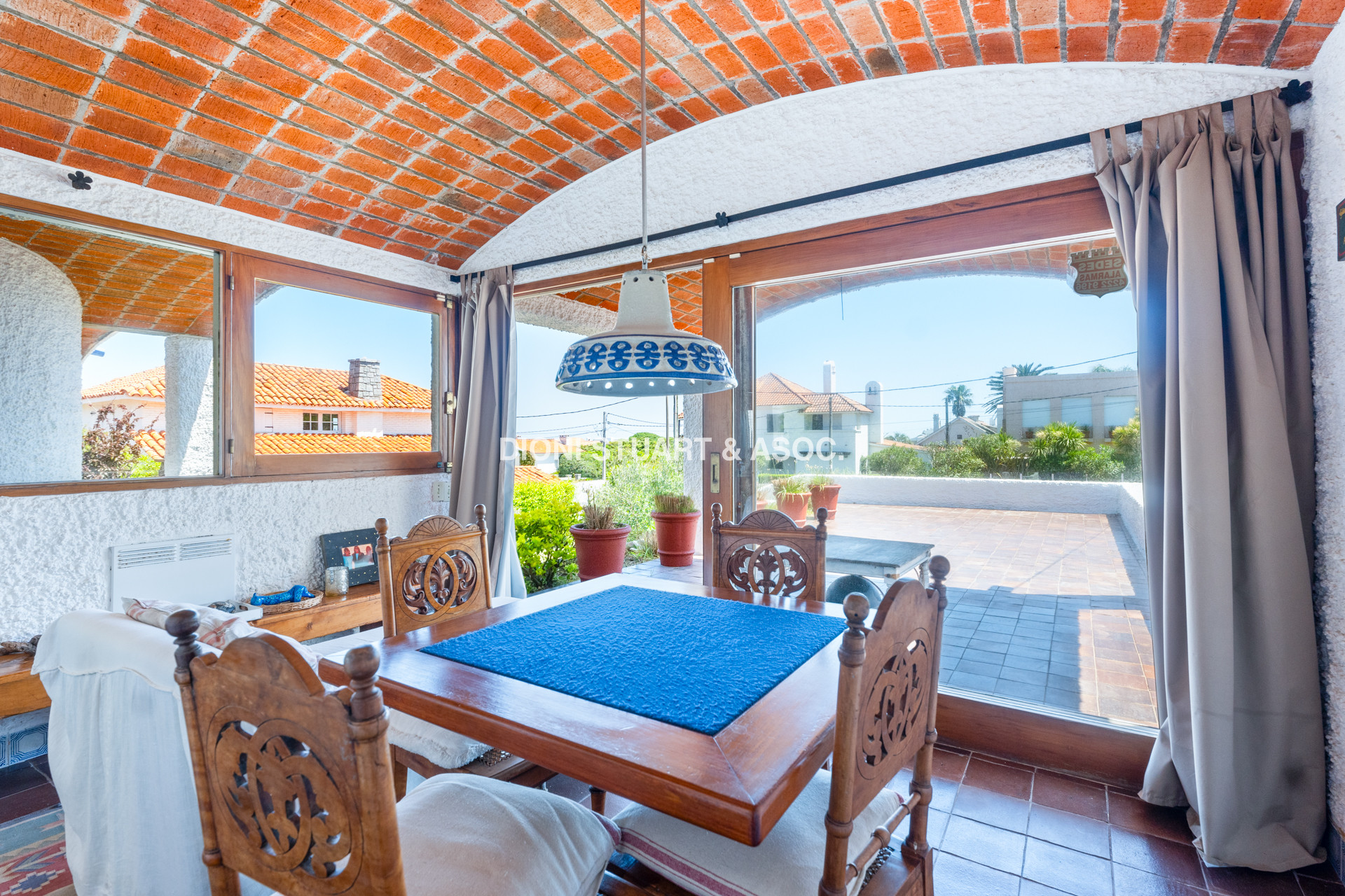 VENTA CASA 4 DORMITORIOS EN LA PENINSULA PUNTA DEL ESTE