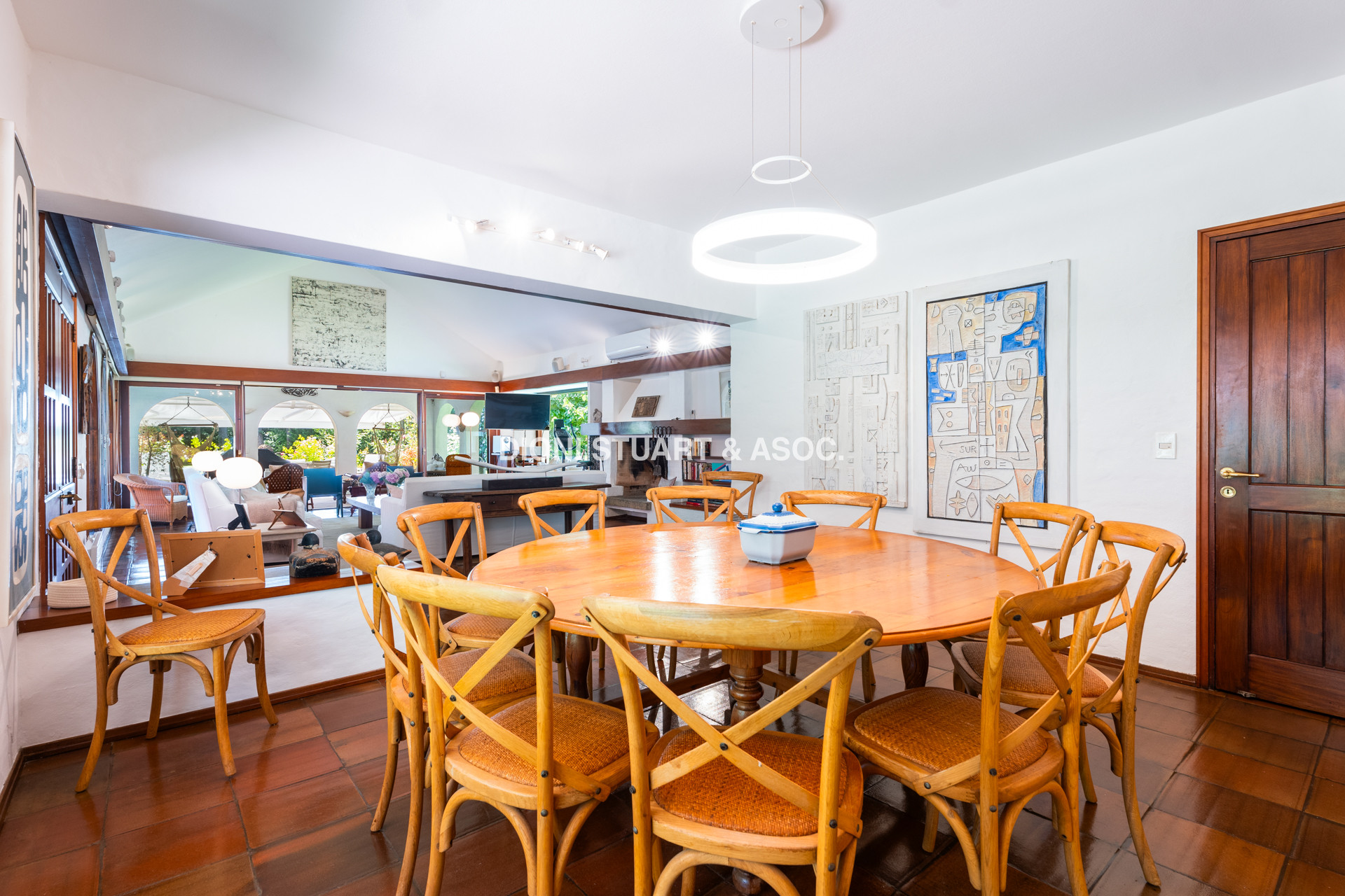 CASA EN VENTA EN EL GOLF - 6 DORMITORIOS - ARQ. RAUL CLERC