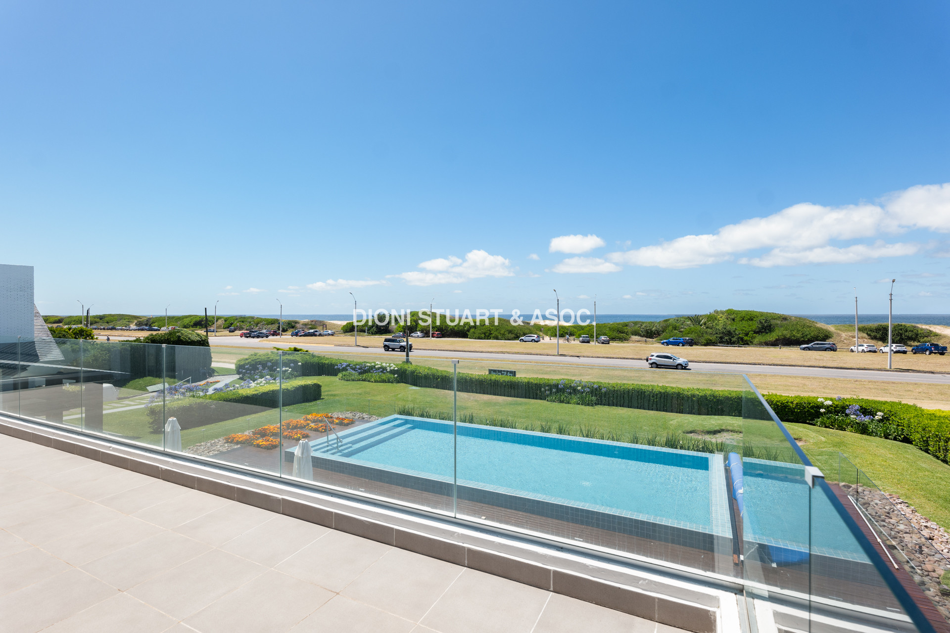 CASA EN VENTA PRIMERA LINEA PLAYA BRAVA
