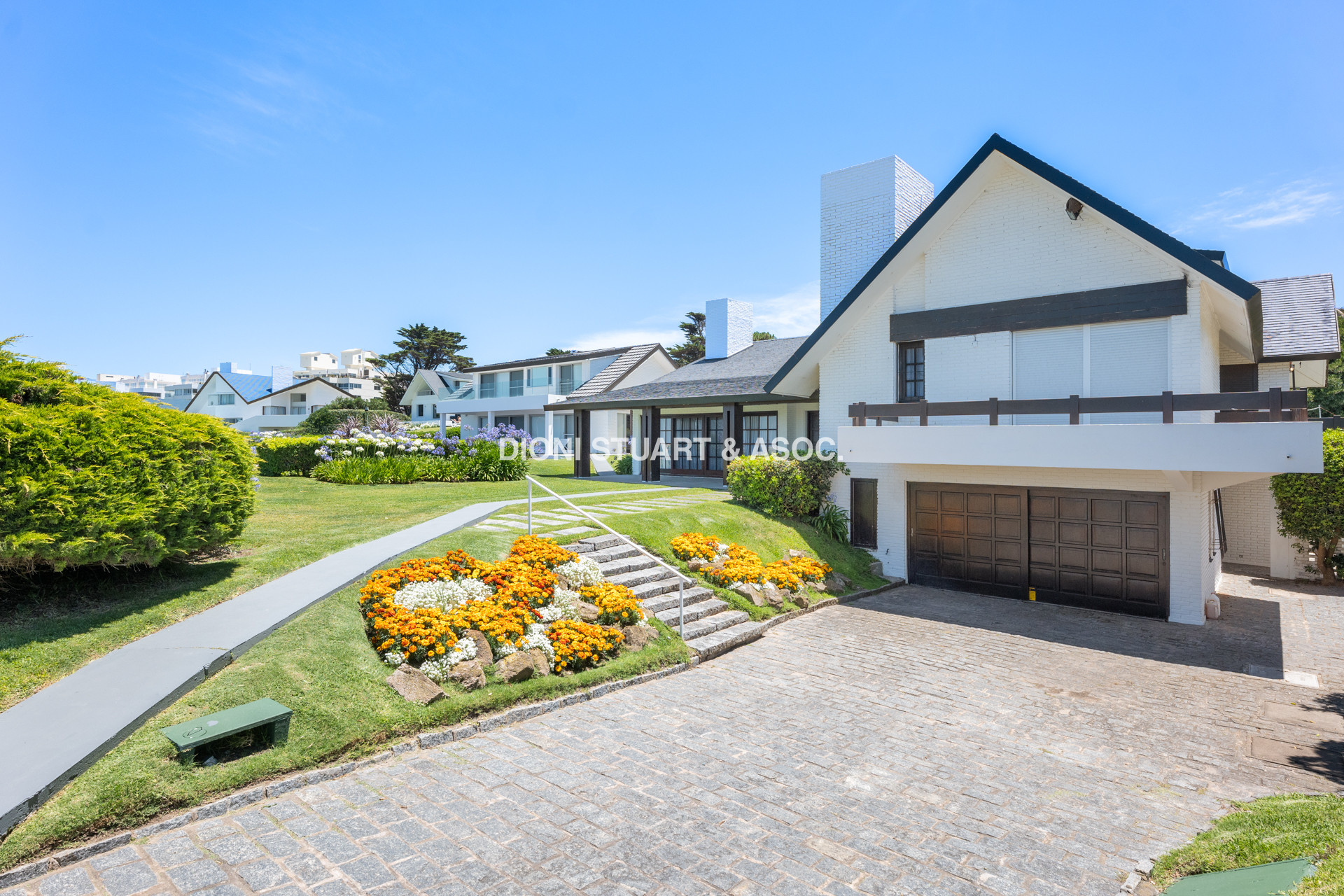 CASA EN VENTA PRIMERA LINEA PLAYA BRAVA