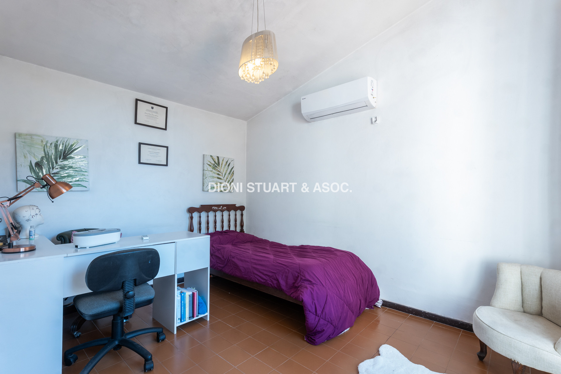 VENTA CASA 4 DORMITORIOS CON BARBACOA CANTEGRIL - PUNTA DEL ESTE