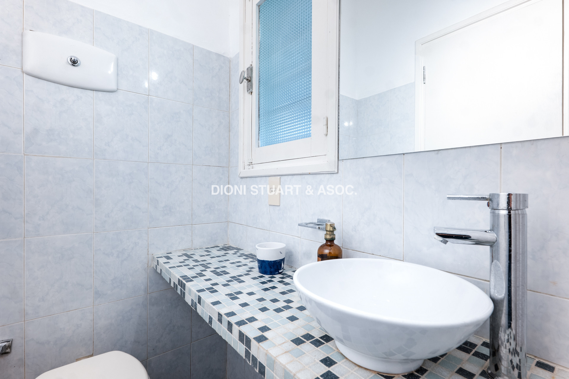 VENTA CASA EN SAN RAFAEL - CERCA DEL MAR - 3 DORM + DEP. SERV - PISCINA