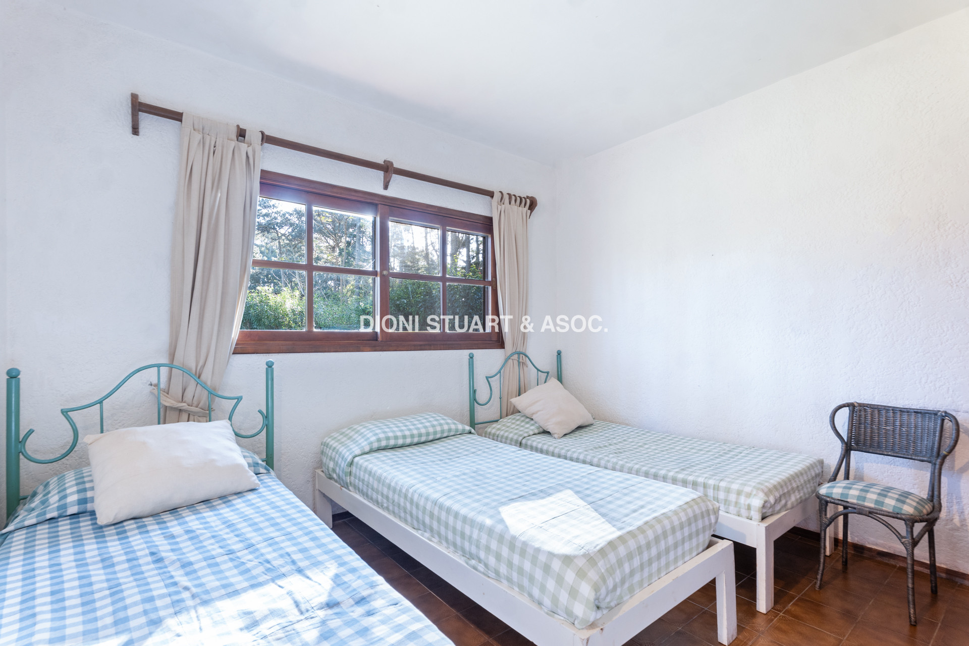 VENTA CASA EN GREEN PARK SOLANAS - 4 DORMITORIOS