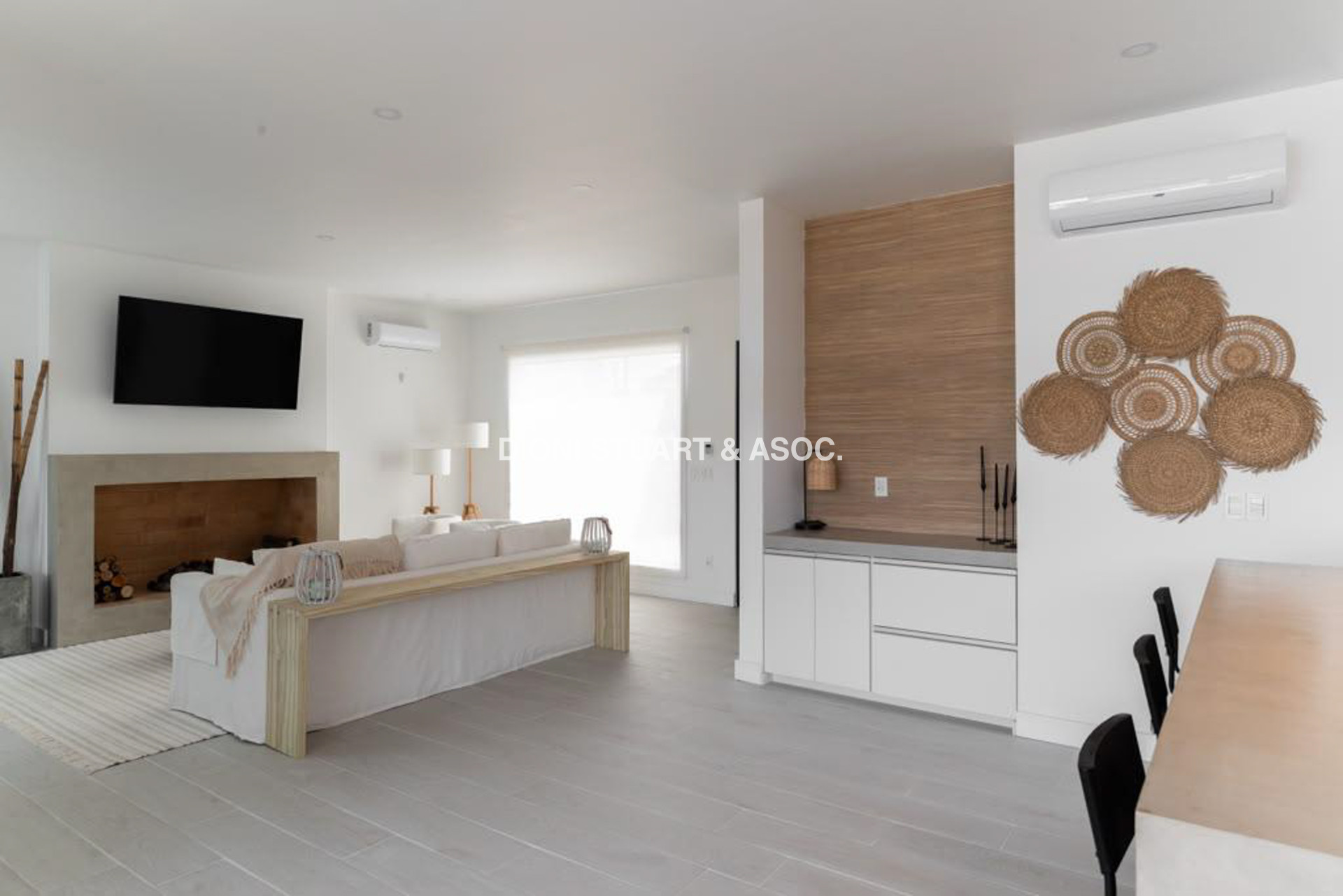 CASA EN ALQUILER DE TEMPORADA 3 DORMITORIOS CON PISCINA - LA JUANITA - JOSE IGNACIO - CERCA DEL MAR