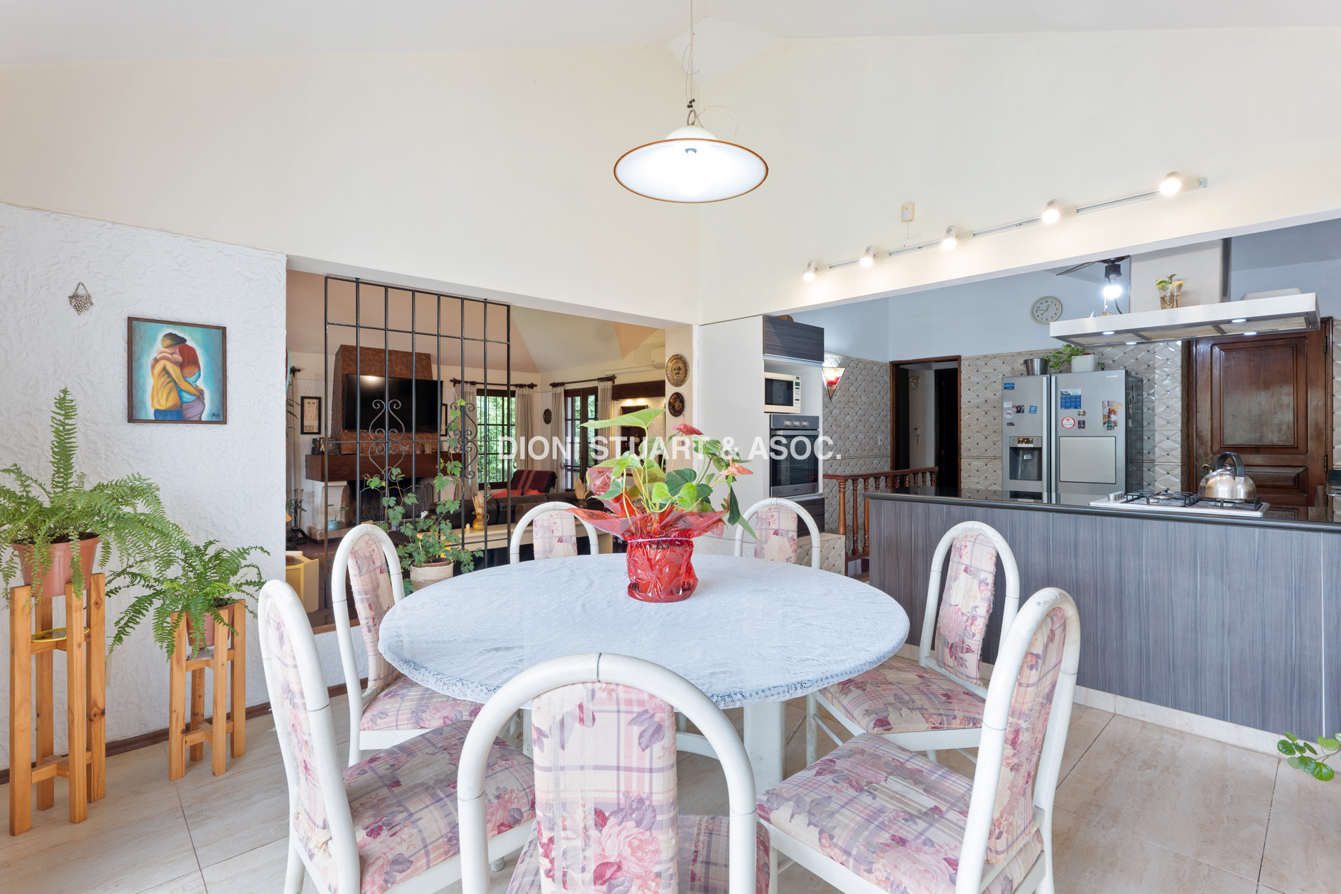OPORTUNIDAD - CASA EN ROOSEVELT - 5 DORMITORIOS Y 5 BAÑOS - PISCINA CLIMATIZADA