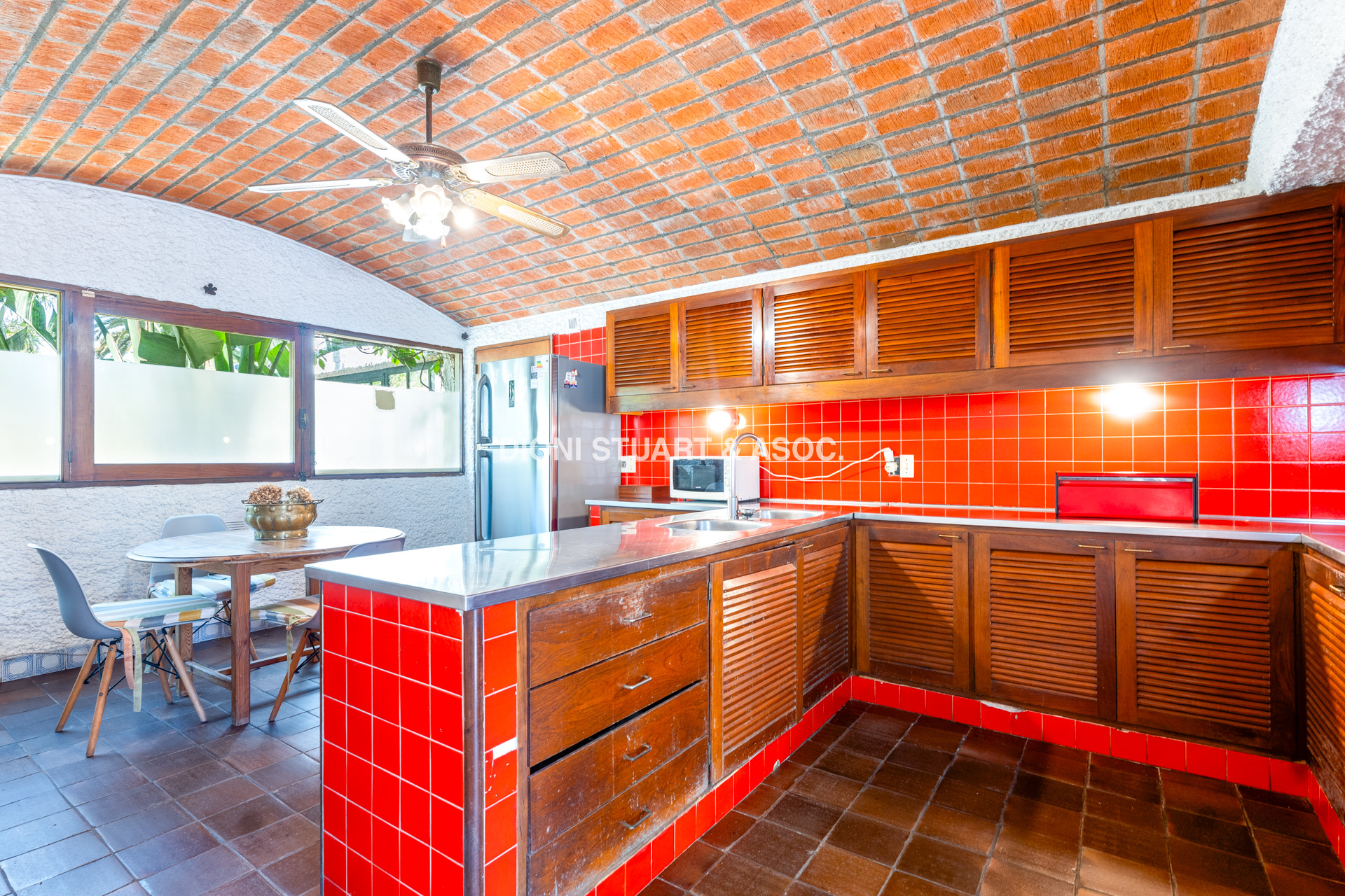 VENTA CASA 4 DORMITORIOS EN LA PENINSULA PUNTA DEL ESTE