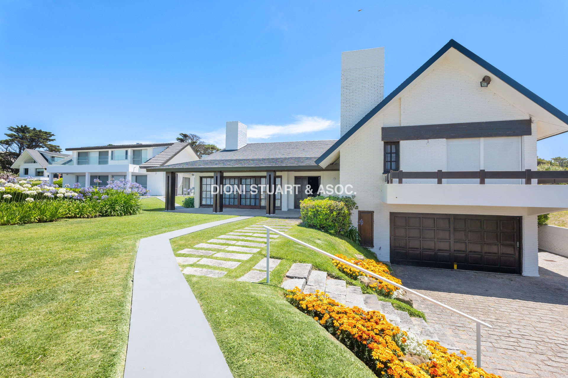 CASA EN VENTA PRIMERA LINEA PLAYA BRAVA