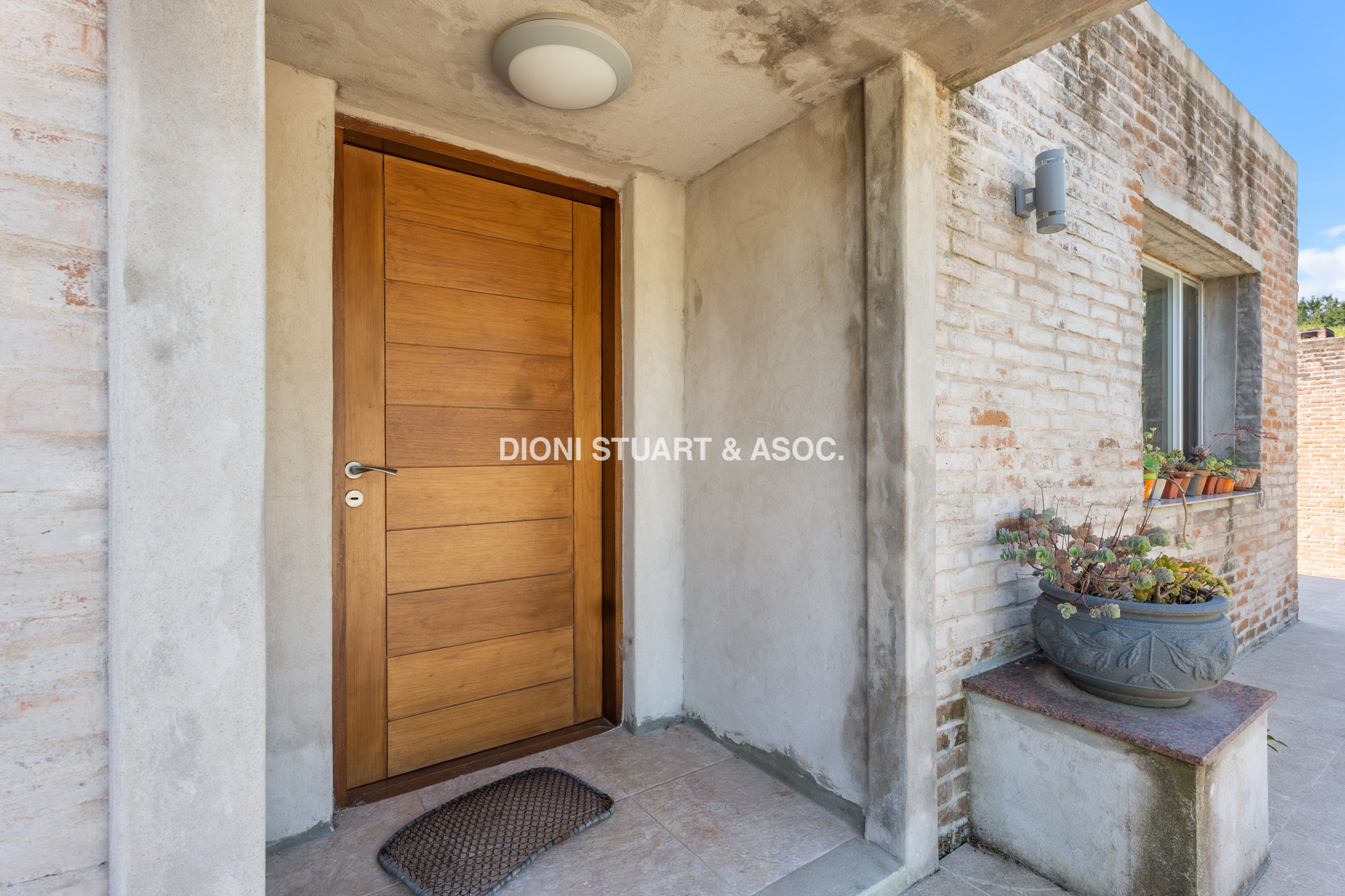 CASA EN PINARES - A TERMINAR