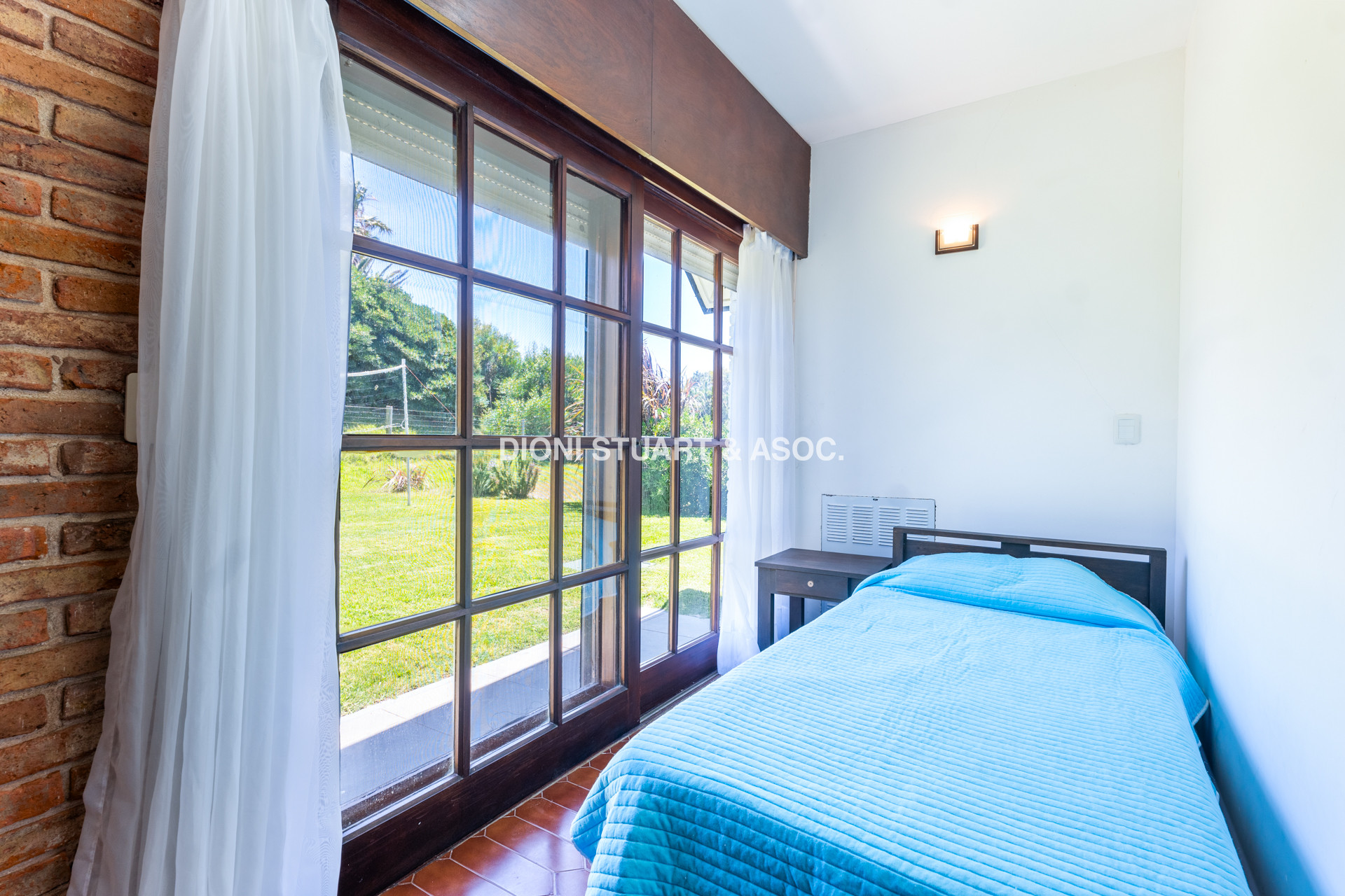 CASA EN VENTA PRIMERA LINEA PLAYA BRAVA