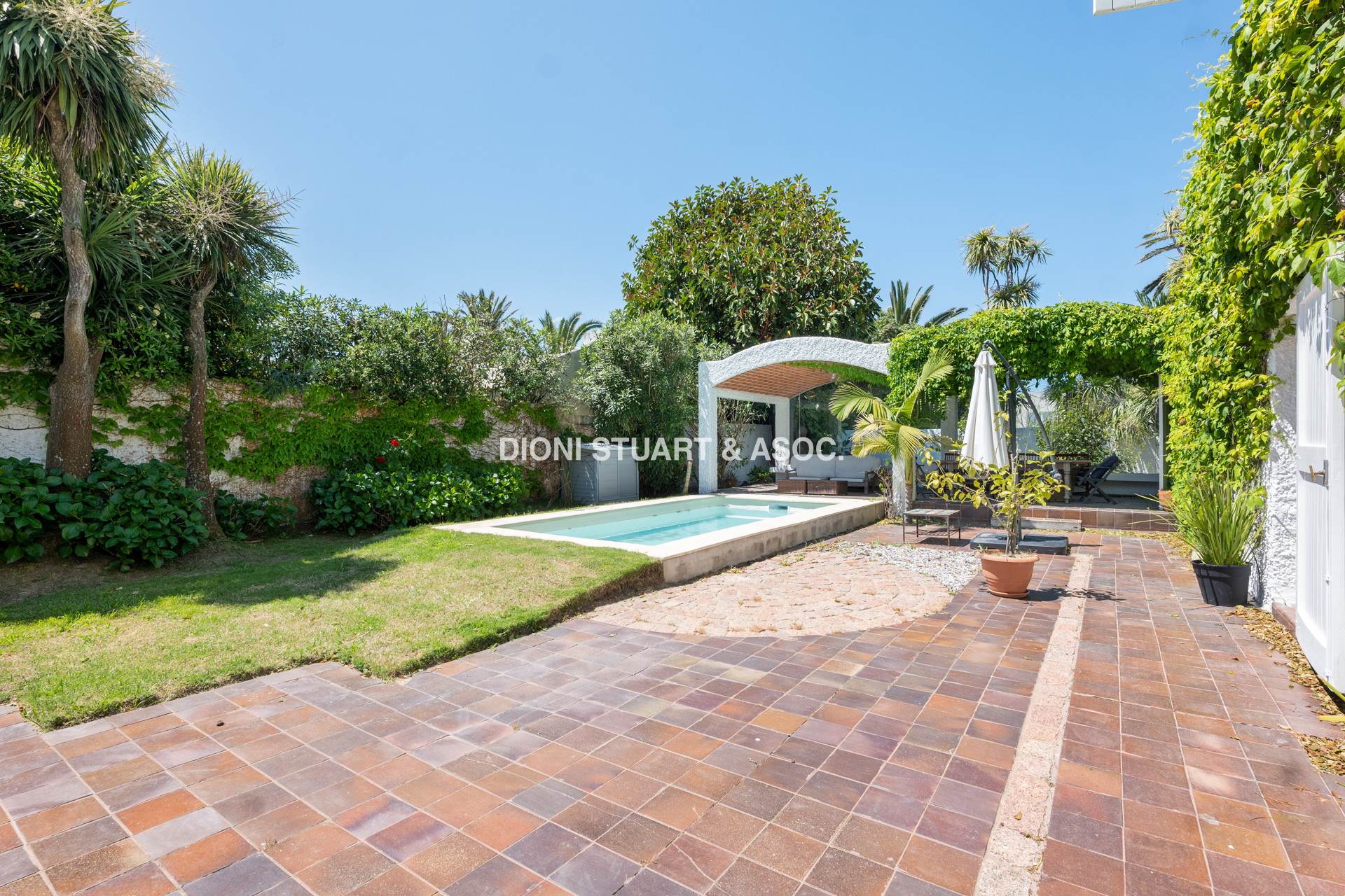VENTA CASA 4 DORMITORIOS EN LA PENINSULA PUNTA DEL ESTE