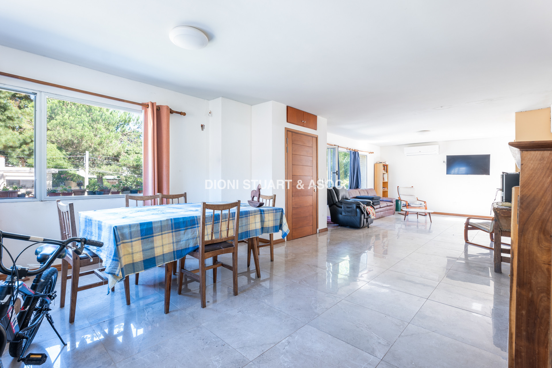 CASA EN PINARES - A TERMINAR