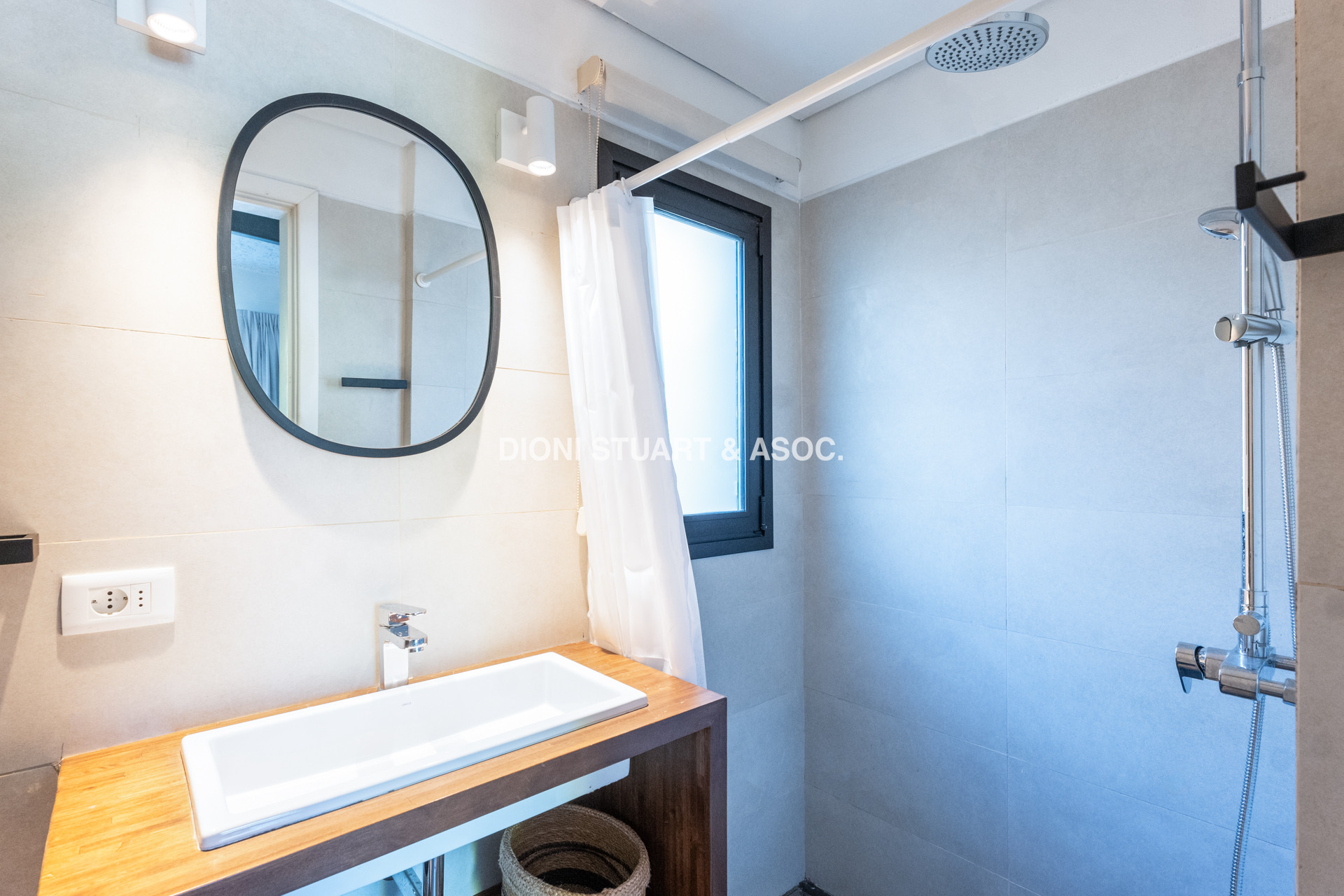 ALQUILER TEMPORADA CASA PUNTA DEL ESTE 3 DORMITORIOS EN SUITE - EN LA PENINSULA
