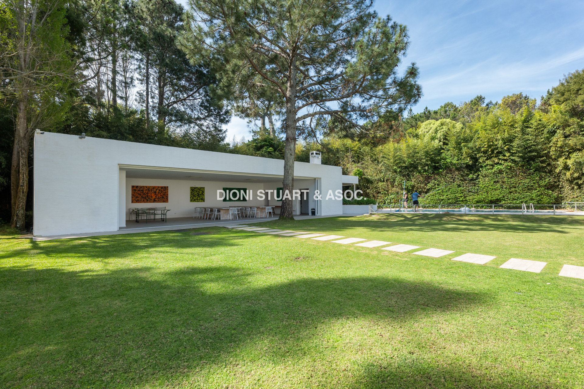 VENTA CASA EN EL GOLF - 5 DORMITORIOS + DEPENDENCIA - MEGA BARBACOA