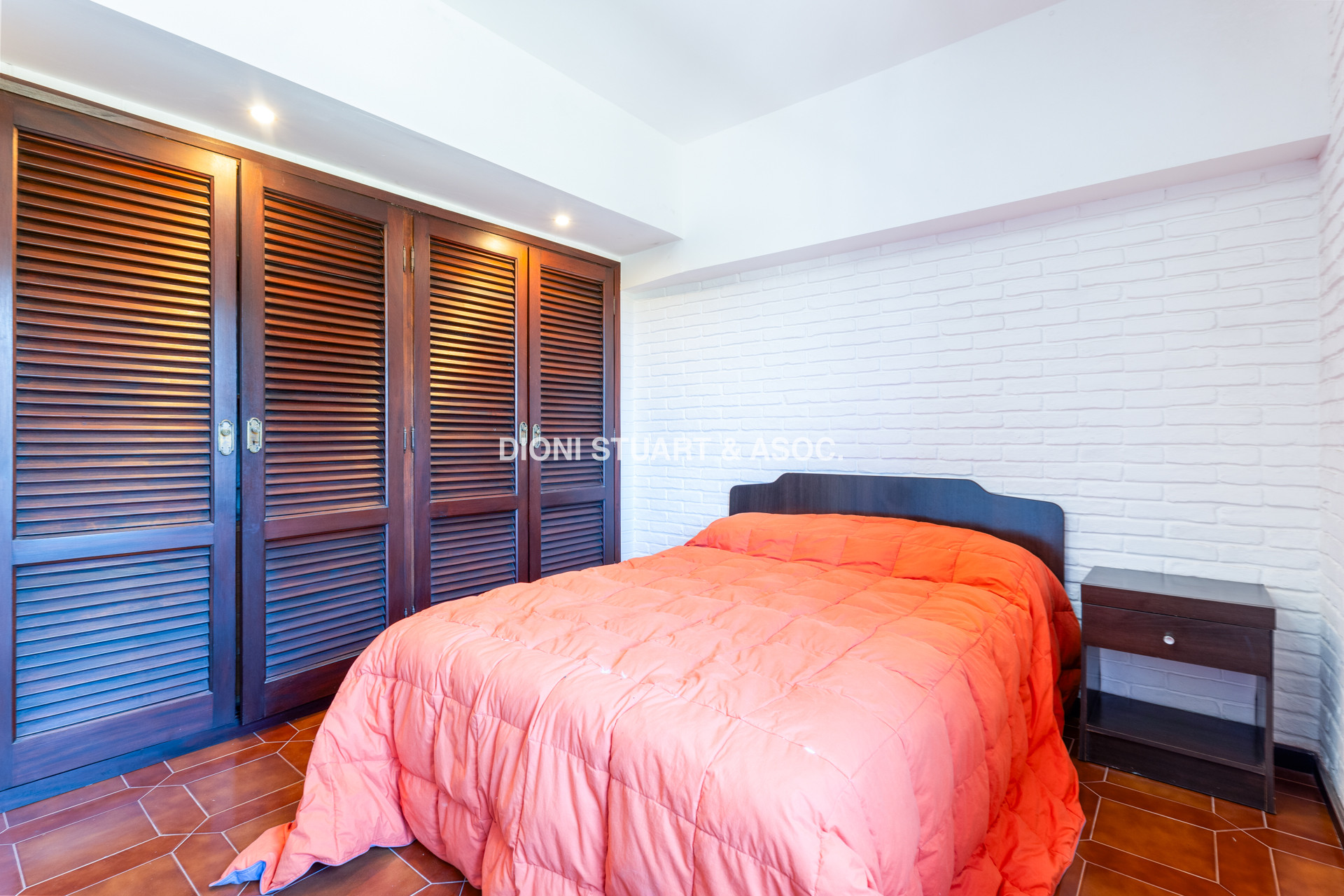 CASA EN VENTA PRIMERA LINEA PLAYA BRAVA