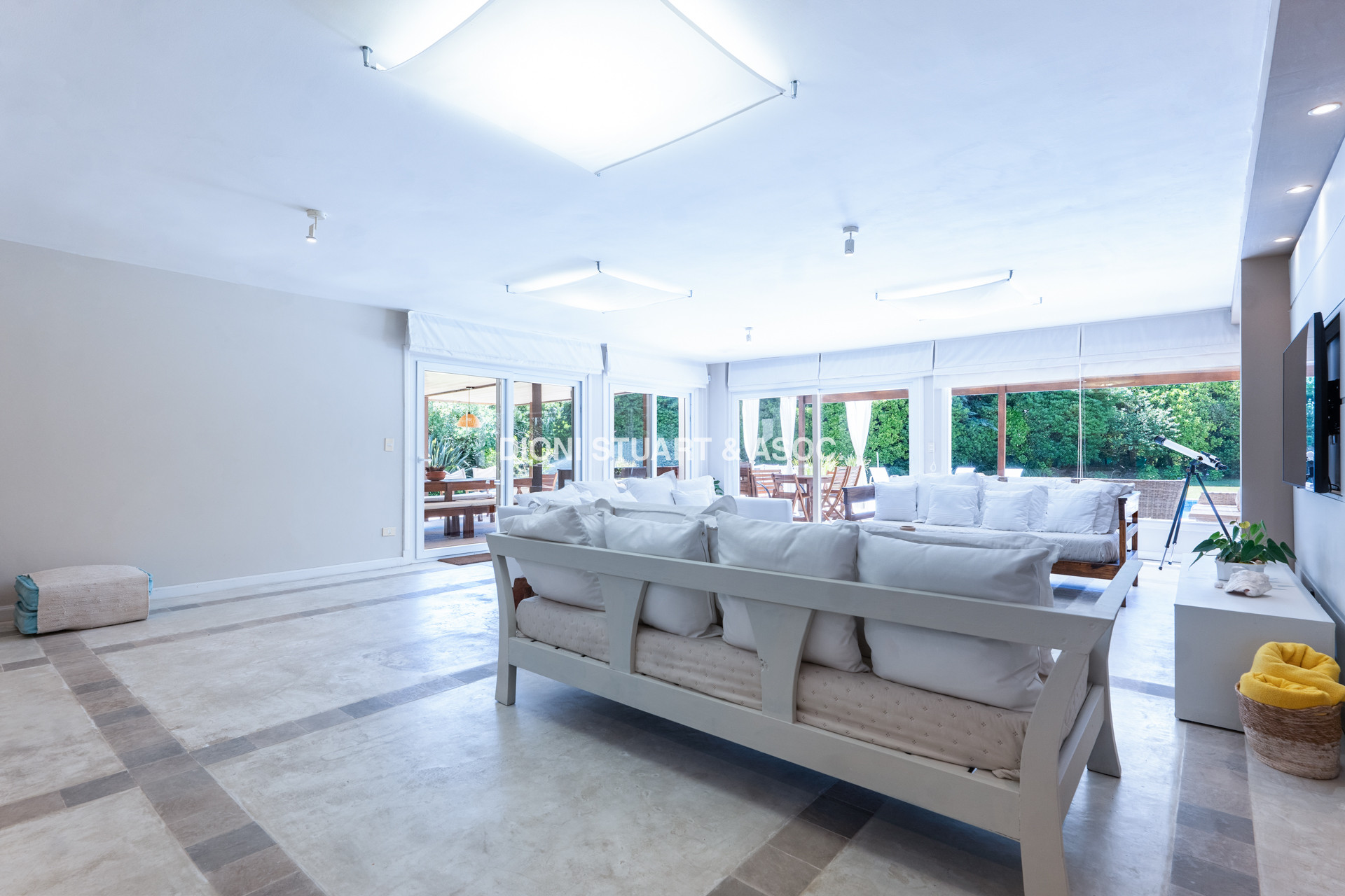 MEGA CASA EN EL GOLF - A METROS DEL MAR