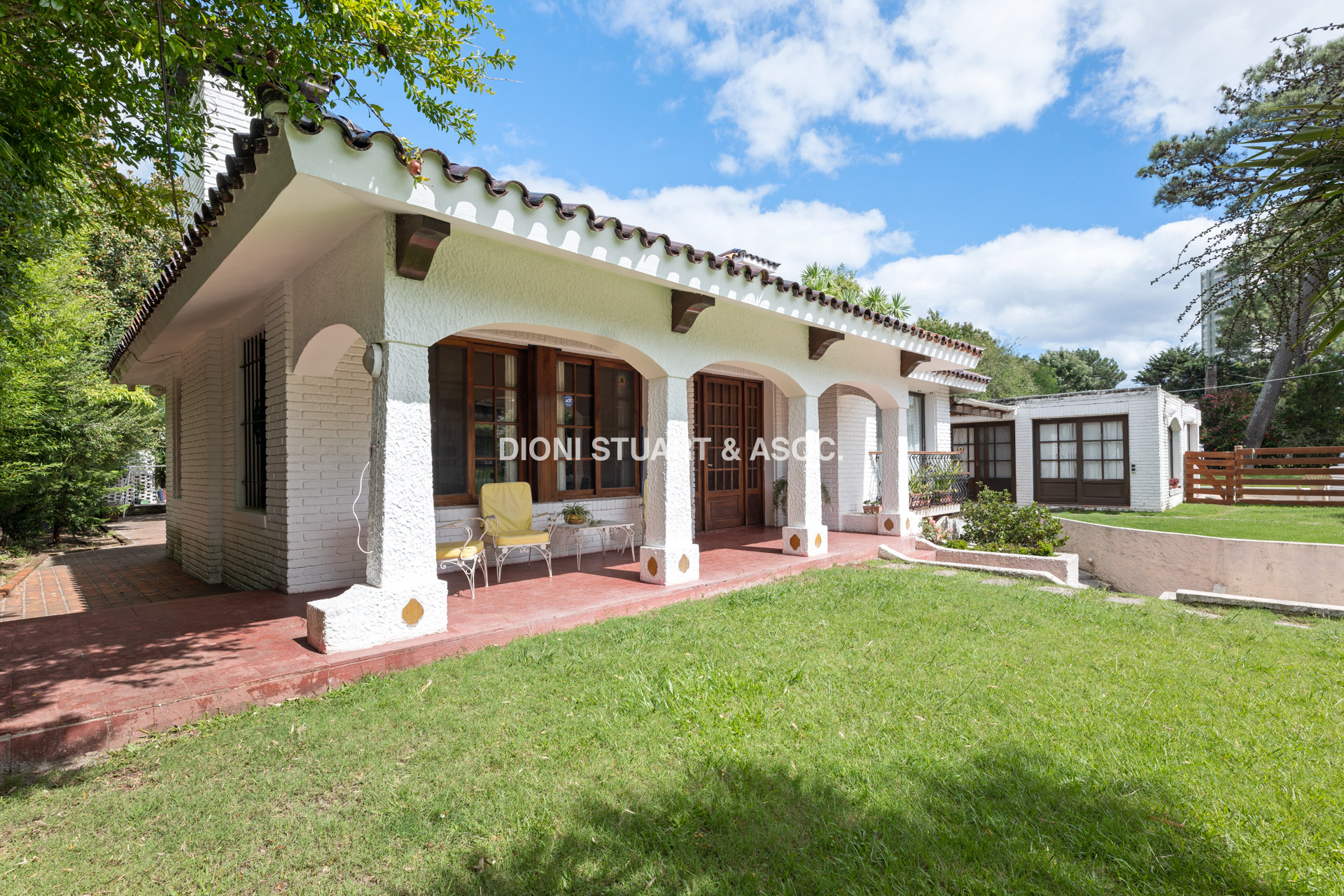 OPORTUNIDAD - CASA EN ROOSEVELT - 5 DORMITORIOS Y 5 BAÑOS - PISCINA CLIMATIZADA