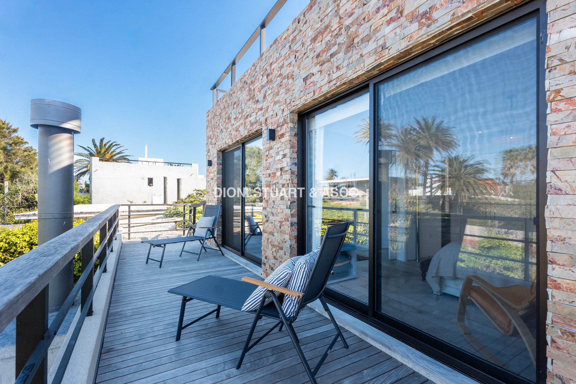 ALQUILER TEMPORADA CASA PUNTA DEL ESTE 3 DORMITORIOS EN SUITE - EN LA PENINSULA