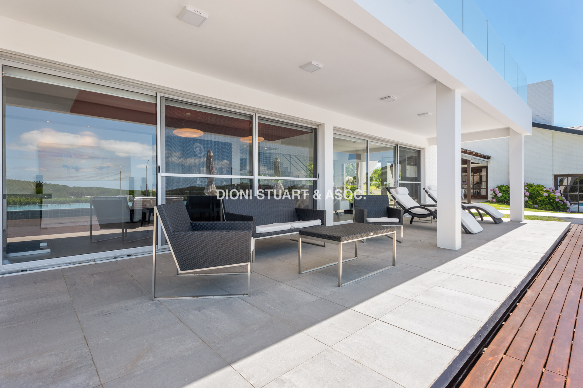 CASA EN VENTA PRIMERA LINEA PLAYA BRAVA