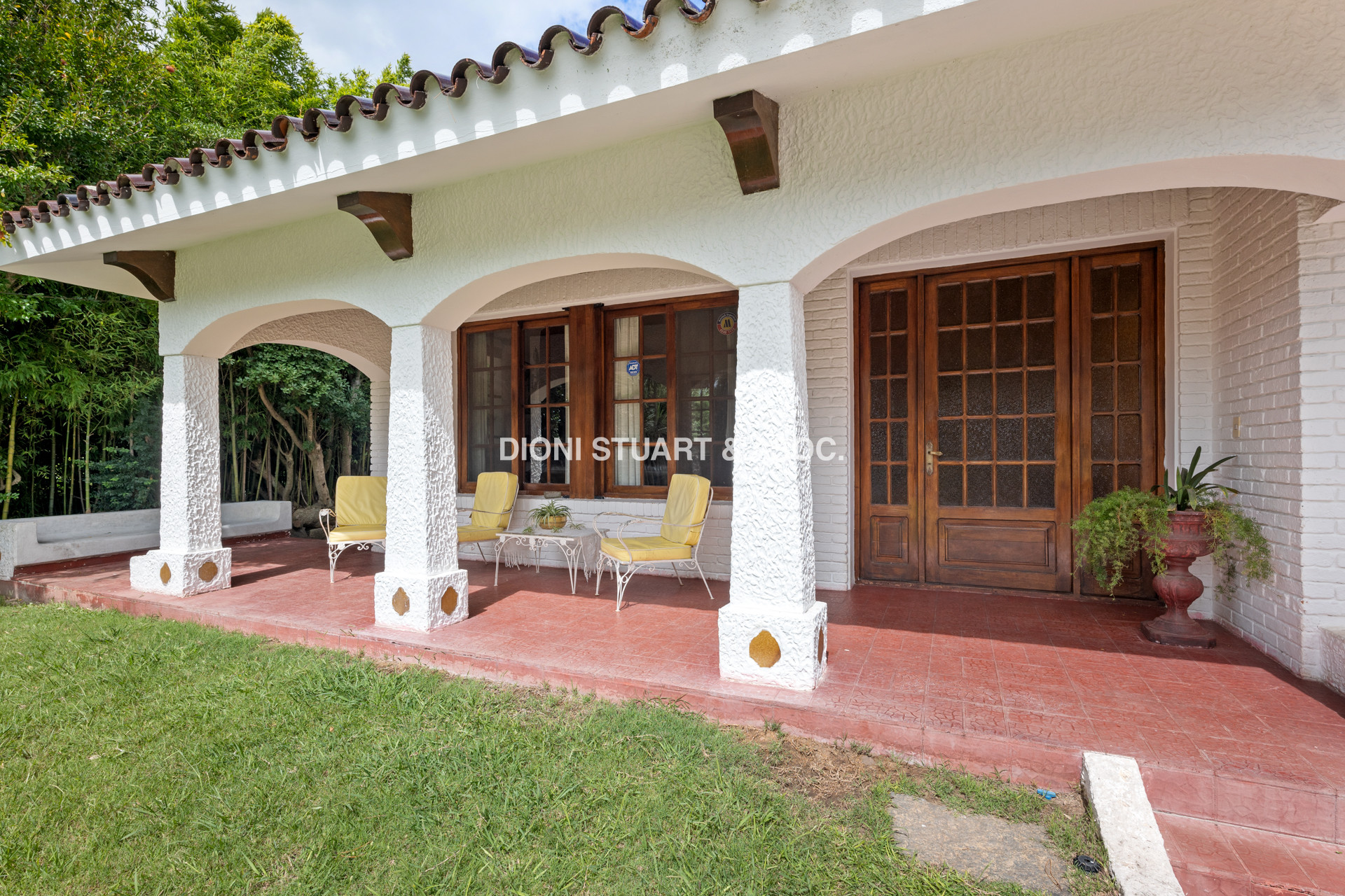 OPORTUNIDAD - CASA EN ROOSEVELT - 5 DORMITORIOS Y 5 BAÑOS - PISCINA CLIMATIZADA