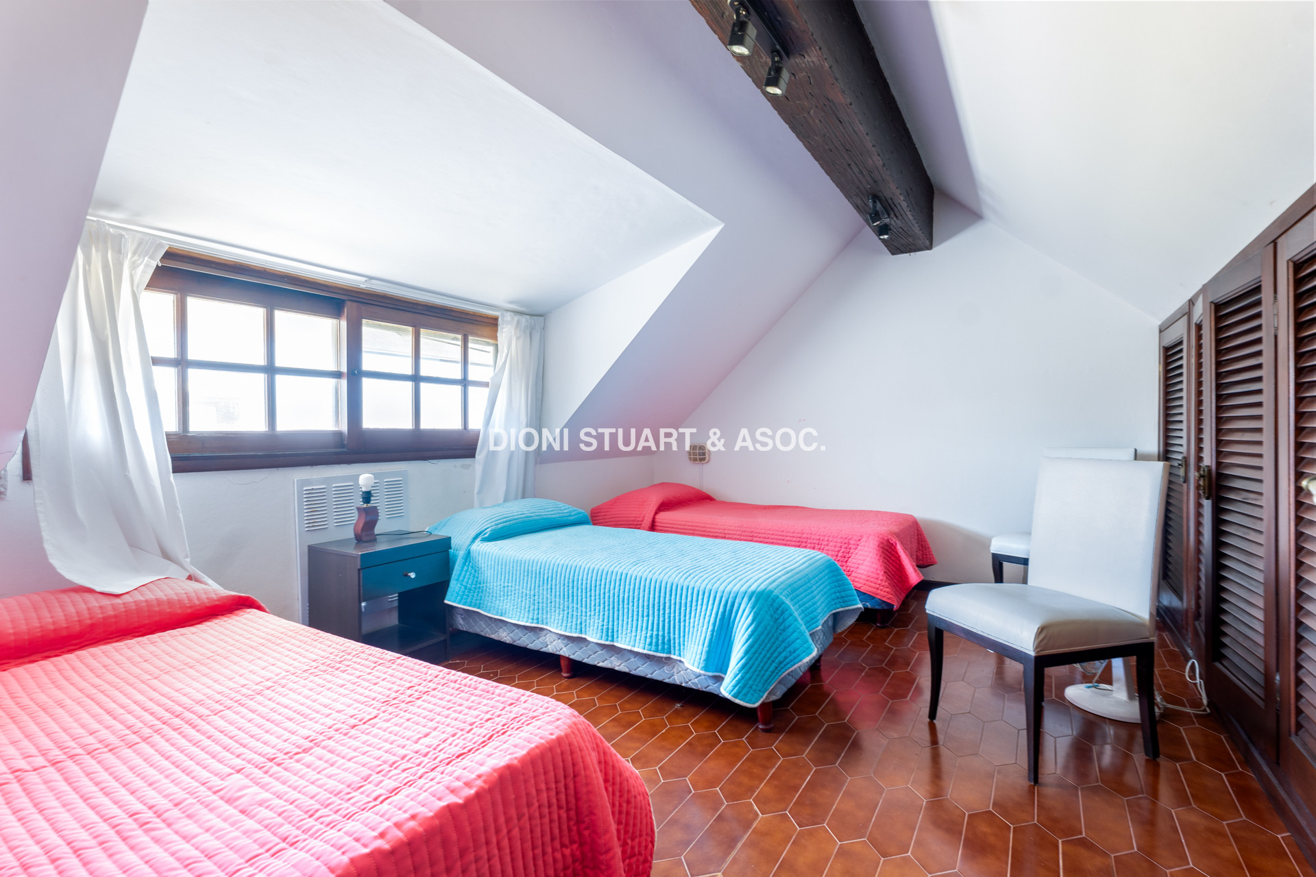 CASA EN VENTA PRIMERA LINEA PLAYA BRAVA