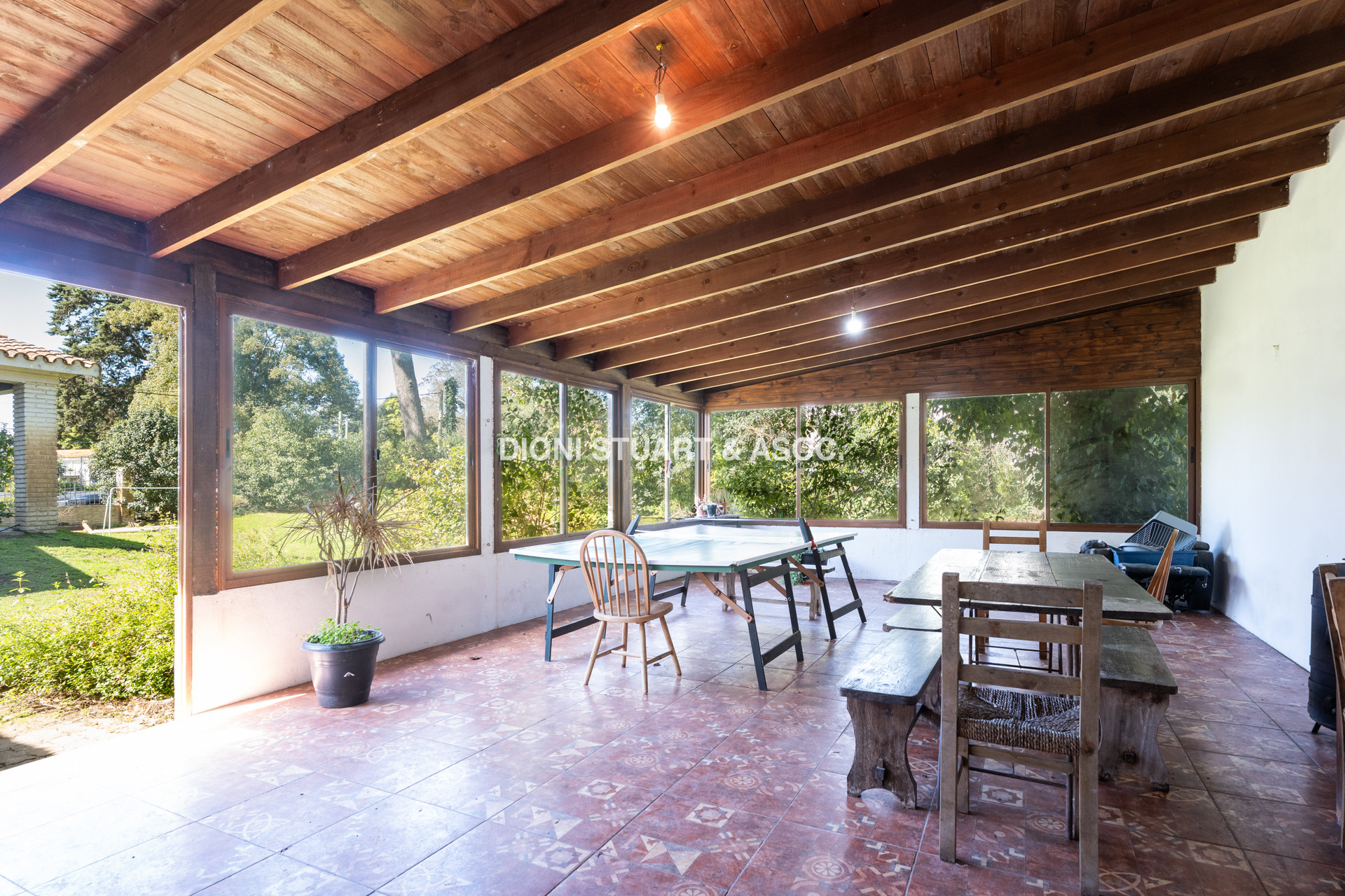 VENTA CASA 4 DORMITORIOS CON BARBACOA CANTEGRIL - PUNTA DEL ESTE
