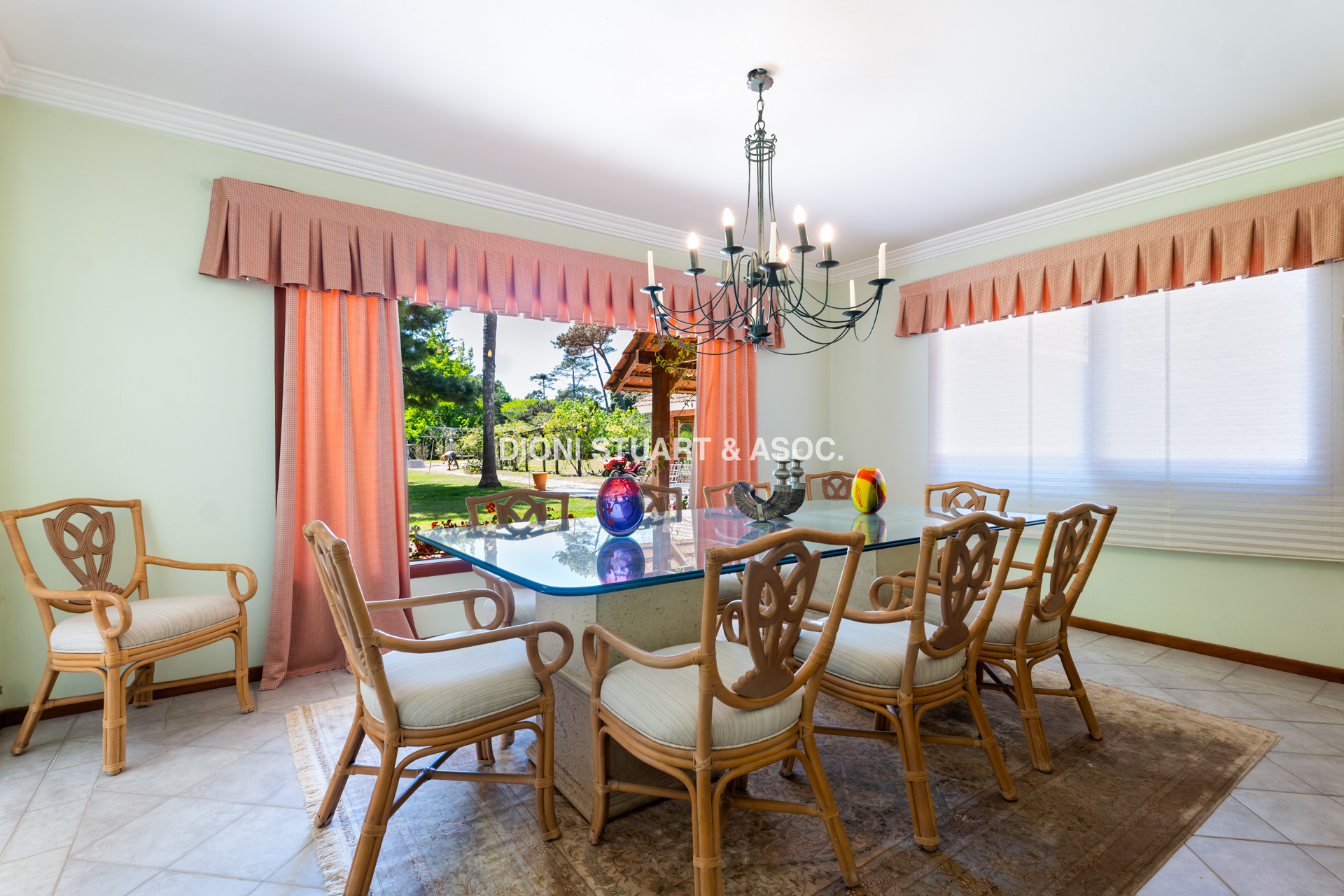 CASA EN VENTA EN EL GOLF - INCREIBLE