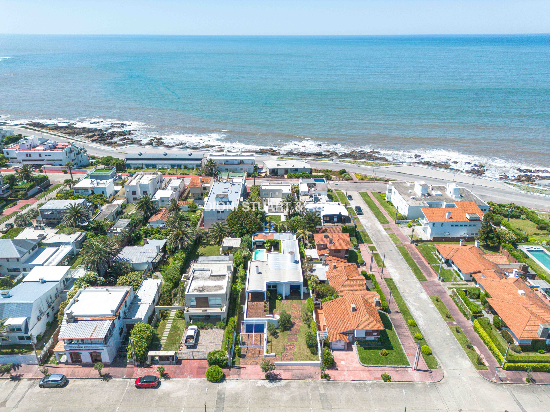 VENTA CASA 4 DORMITORIOS EN LA PENINSULA PUNTA DEL ESTE