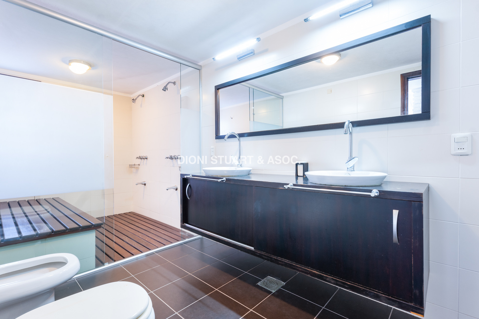 CASA EN VENTA PRIMERA LINEA PLAYA BRAVA