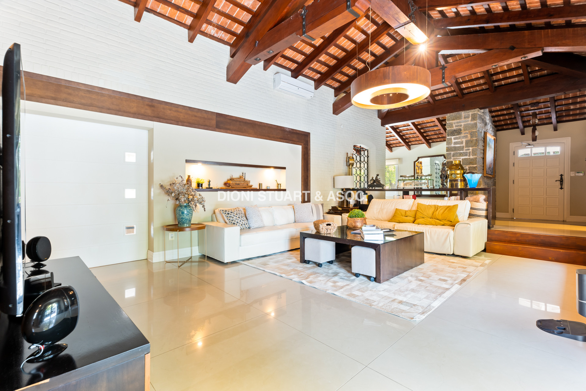 MEGA CASA EN EL GOLF - IMPESIONANTE