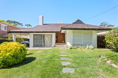 Casa en la Mansa en Venta - 3 Dormitorios y Dependencia