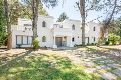 Imponente casa en El Golf - 8 Dorm en suite
