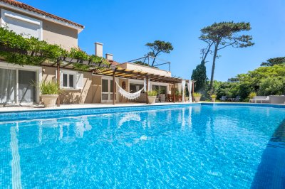 MEGA CASA EN EL GOLF - A METROS DEL MAR