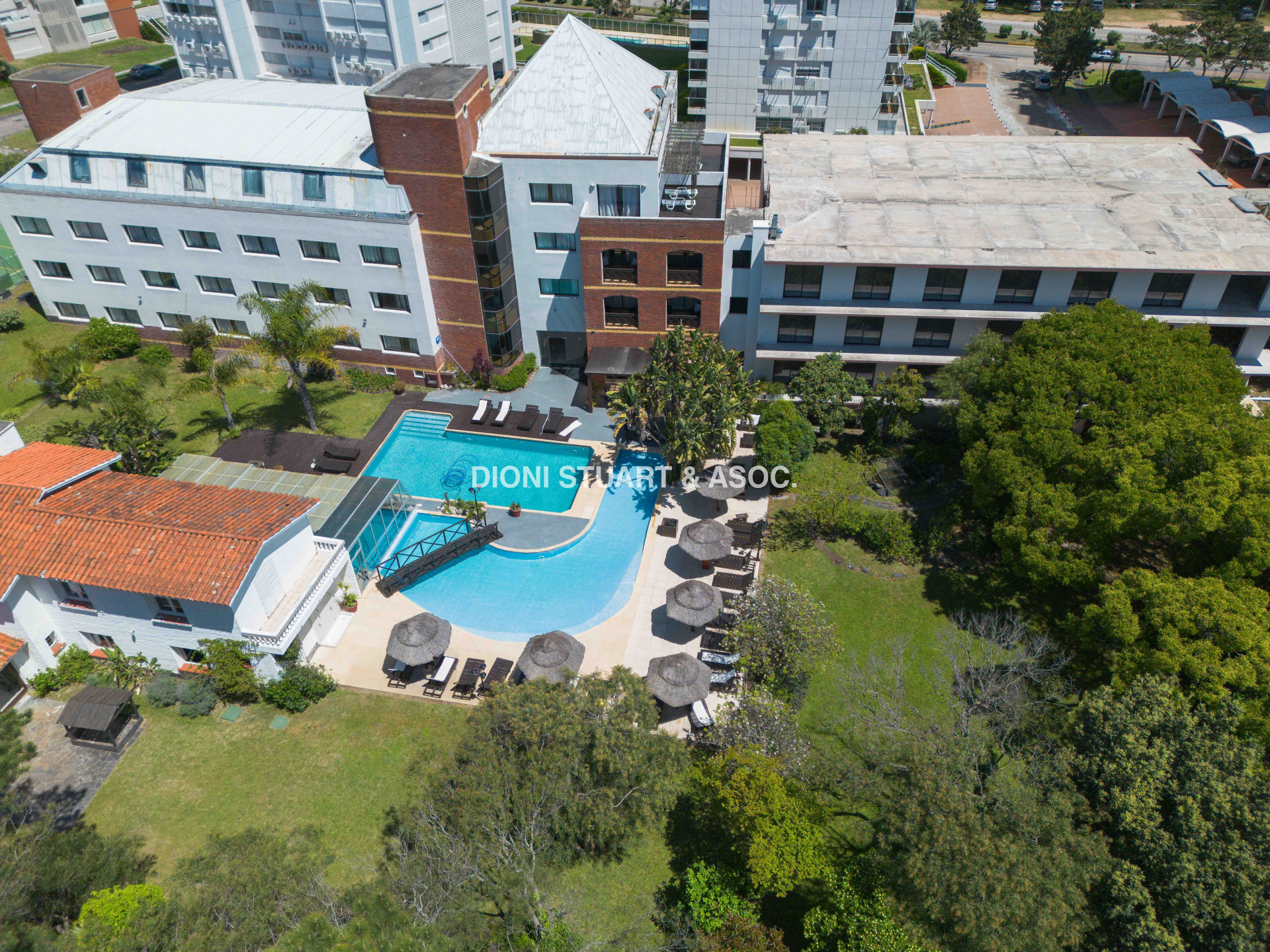 HOTEL LA FORET EN VENTA - PLAYA MANSA