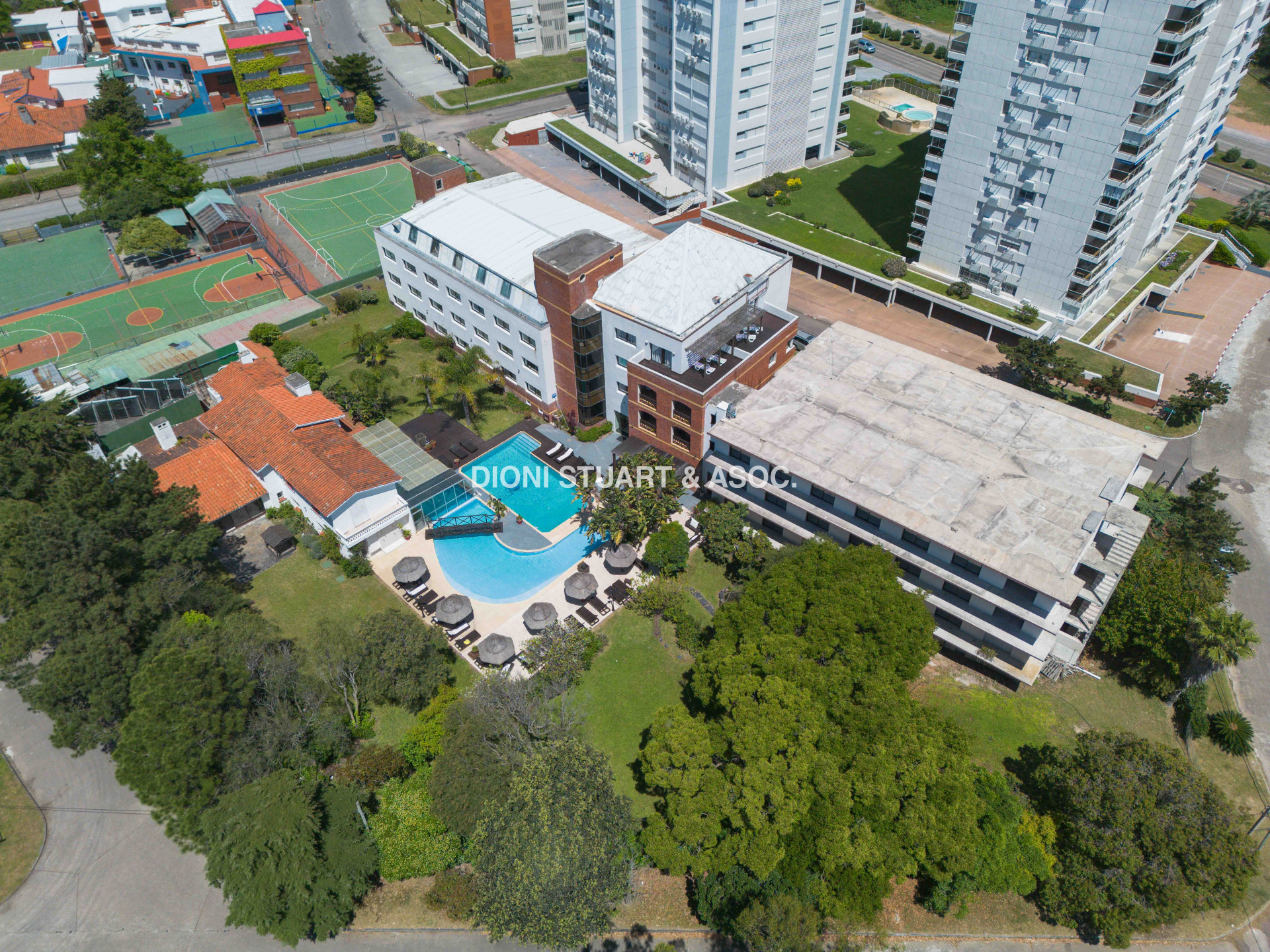 HOTEL LA FORET EN VENTA - PLAYA MANSA
