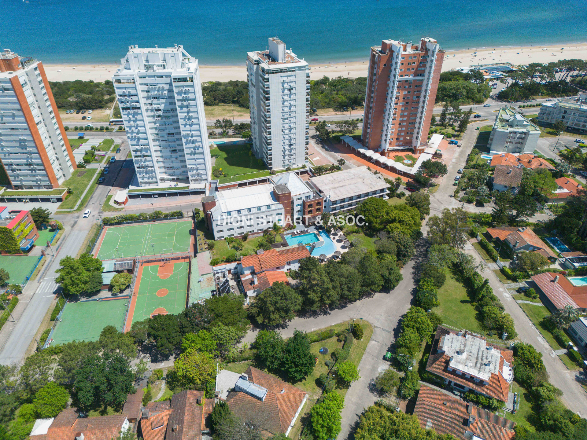 HOTEL LA FORET EN VENTA - PLAYA MANSA