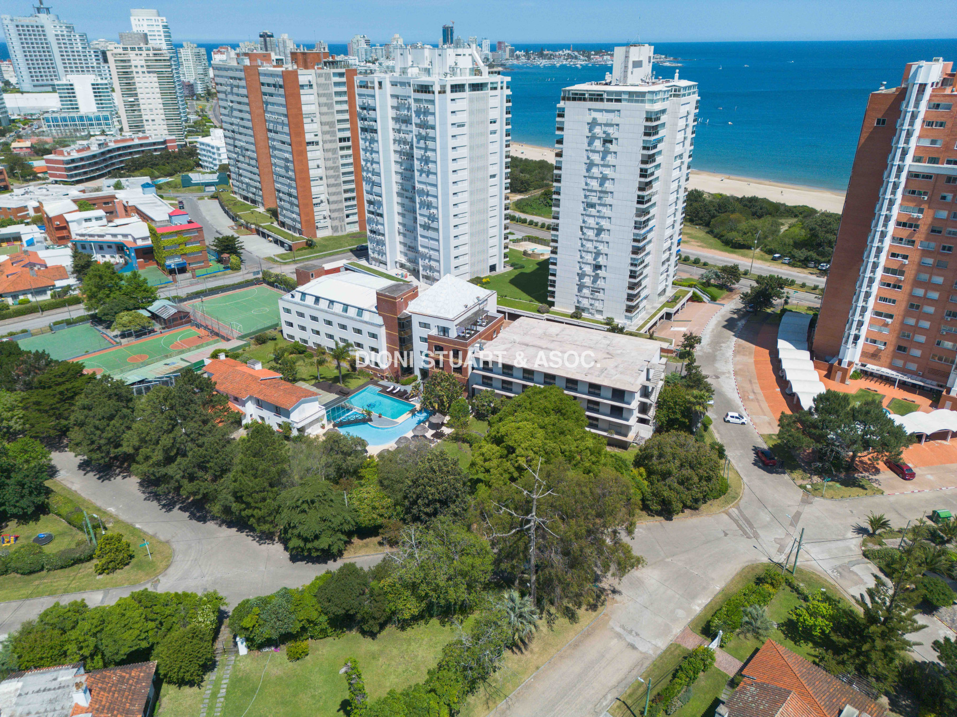 HOTEL LA FORET EN VENTA - PLAYA MANSA