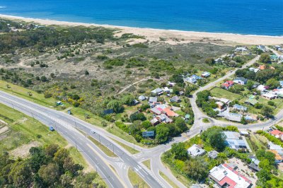 OPORTUNIDAD DE INVERSION EN PUNTA BALLENA - TERRENO DE 3086M2 - POSIBILIDAD DE PH 4 PISOS