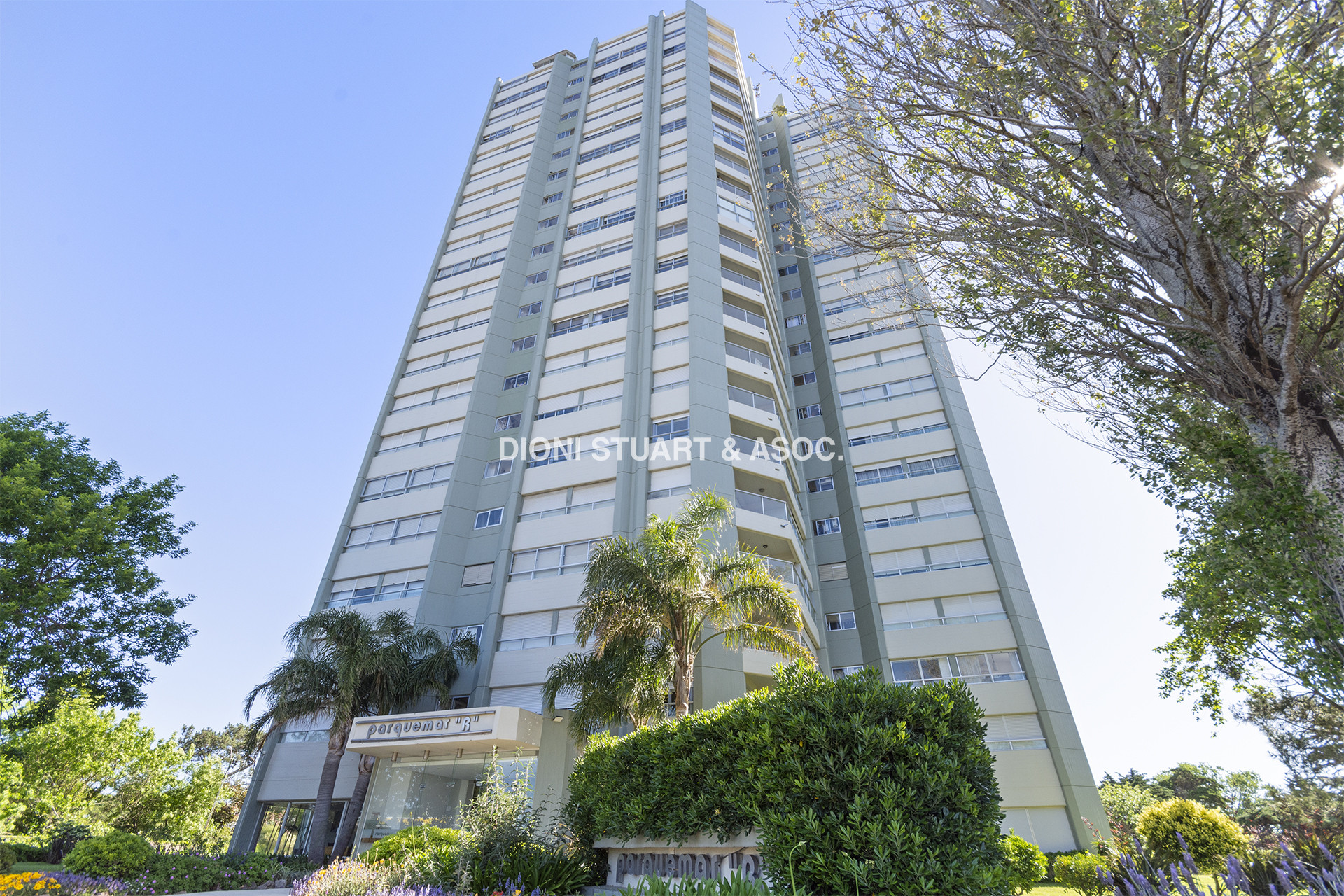 VENTA APARTAMENTO 2 DORMITORIOS ROOSEVELT RECICLADO - LA MEJOR ORIENTACIÓN SOLAR - PARQUEMAR ROOSEVELT