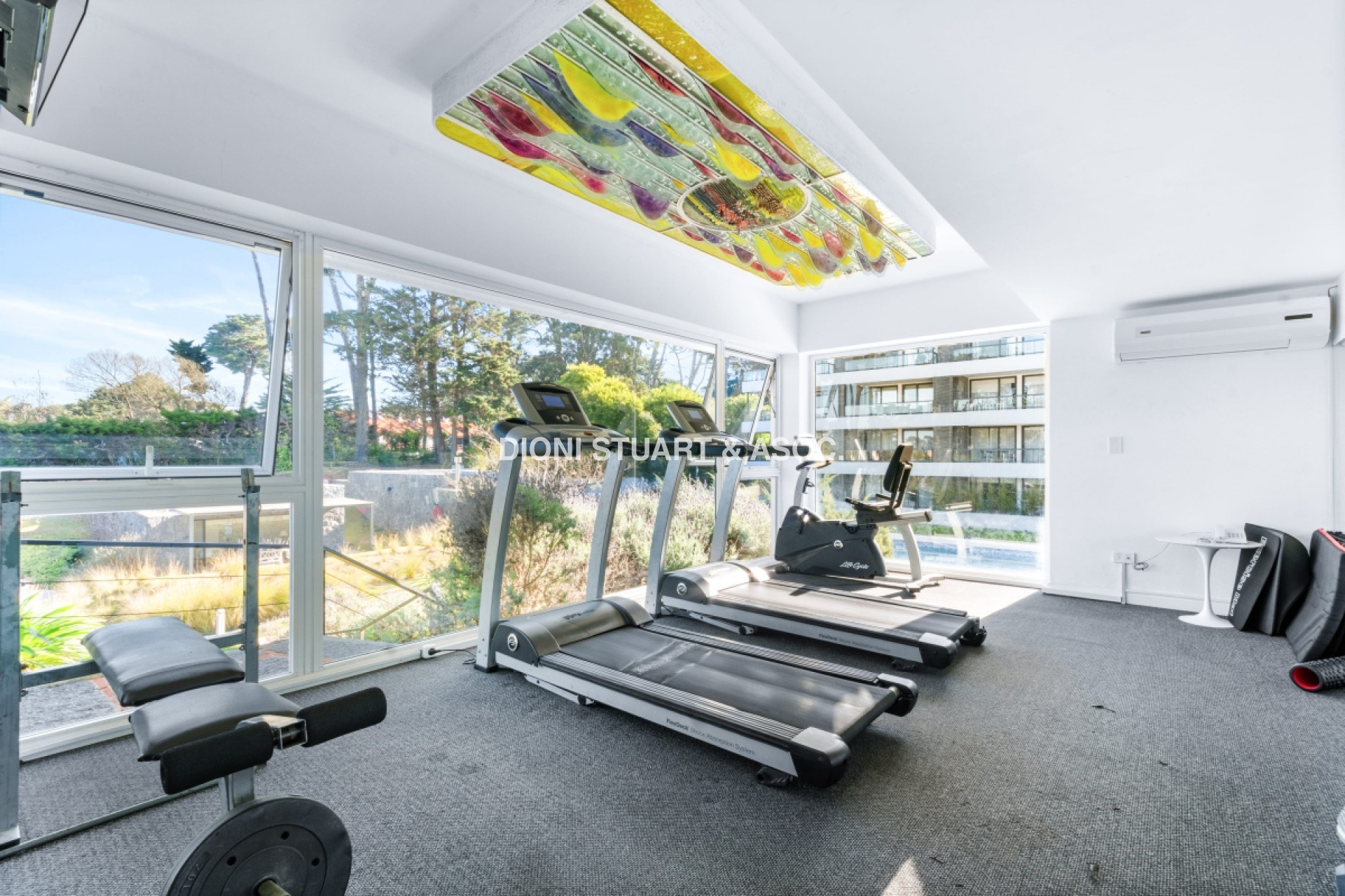 VENTA APARTAMENTO 1 DORM Y MEDIO CON PARRILLERO - EDIFICIO UNIQUE