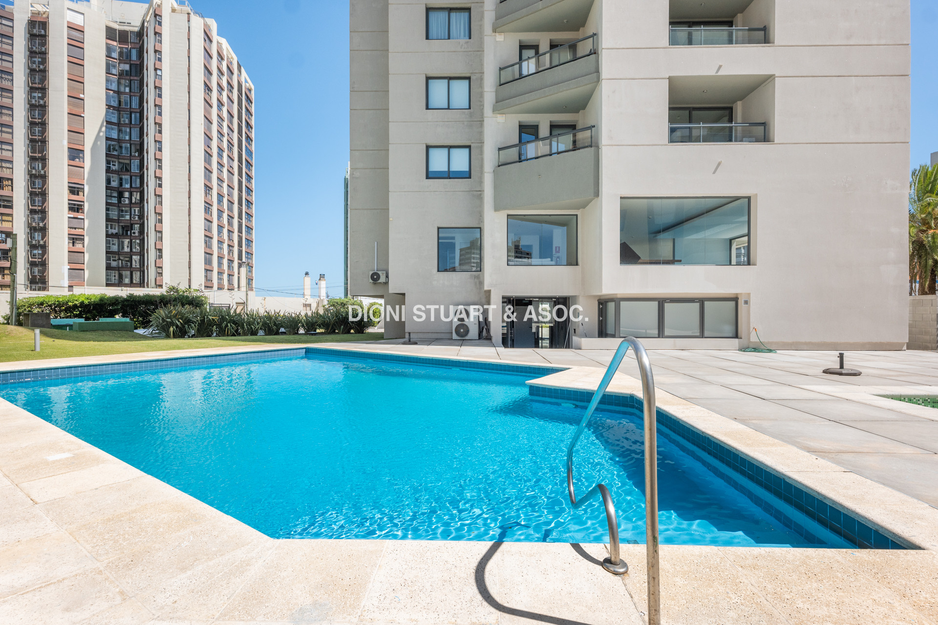 APARTAMENTO A ESTRENAR EN PLAYA BRAVA PUNTA DEL ESTE - 2 DORMITORIOS - EDIF. SIGLO SOL II - BAJAS EXPENSAS