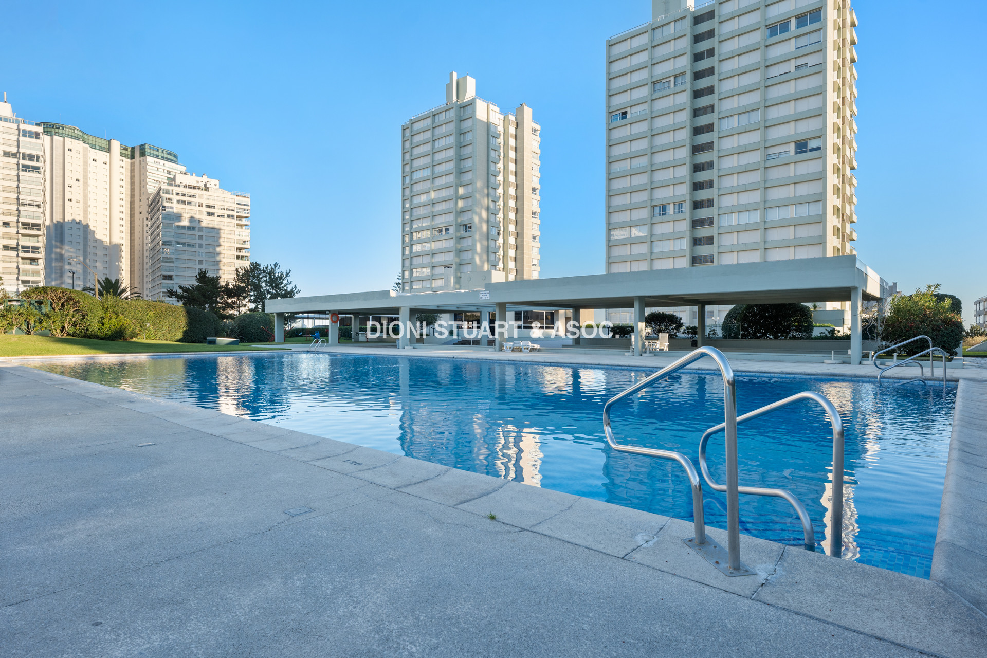ALQUILER DE TEMPORADA - EDIFICIO FRAGATA - FRENTE AL MAR - 3 DORMITORIOS - TODOS LOS AMENITIES