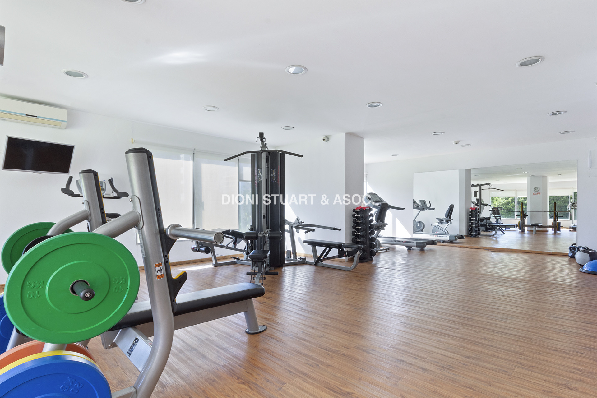 VENTA APARTAMENTO 2 DORMITORIOS ROOSEVELT RECICLADO - LA MEJOR ORIENTACIÓN SOLAR - PARQUEMAR ROOSEVELT