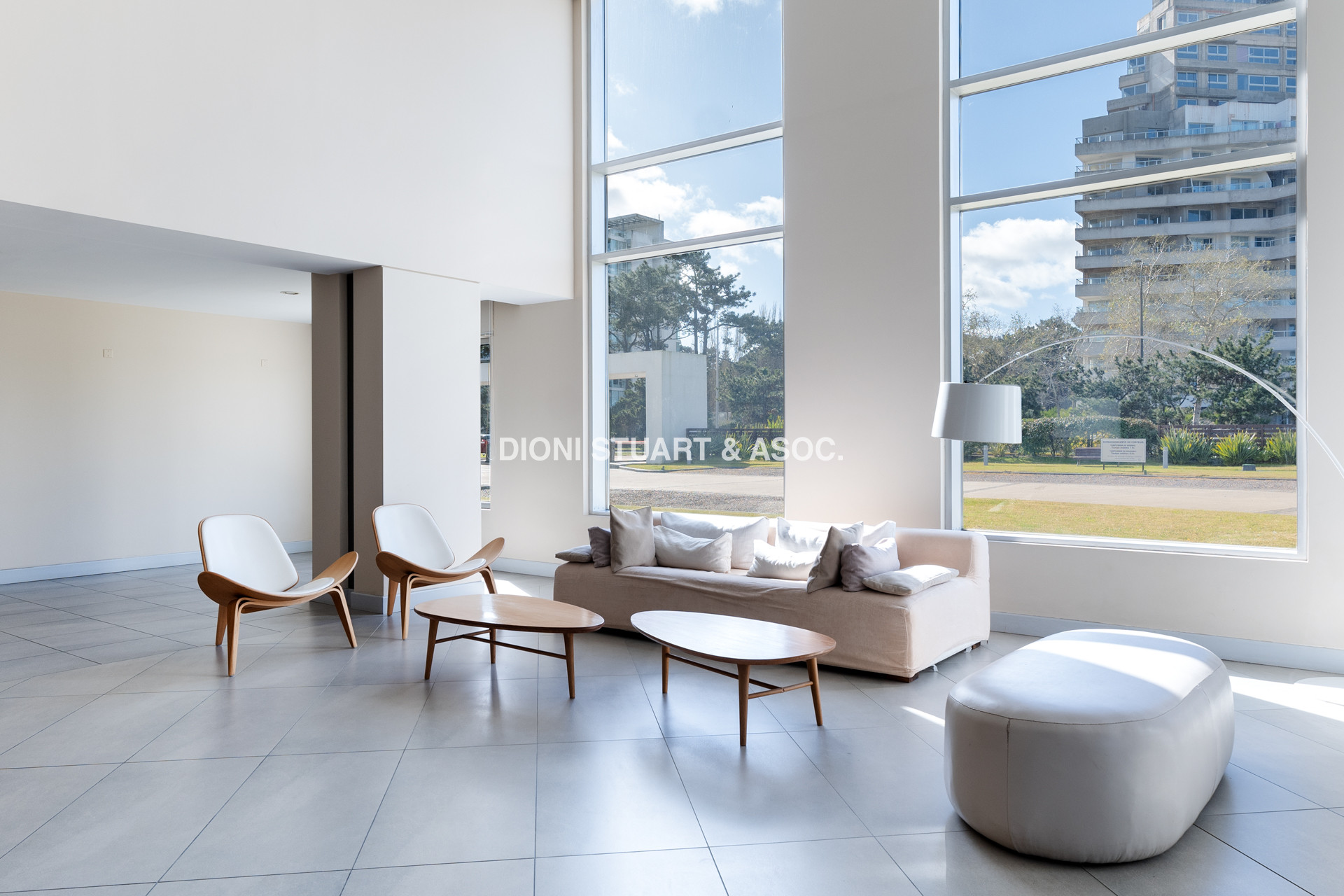 ALQUILER INVERNAL O ANUAL - 3 DORMITORIOS EN SUITE - OCEAN DRIVE - PUNTA DEL ESTE