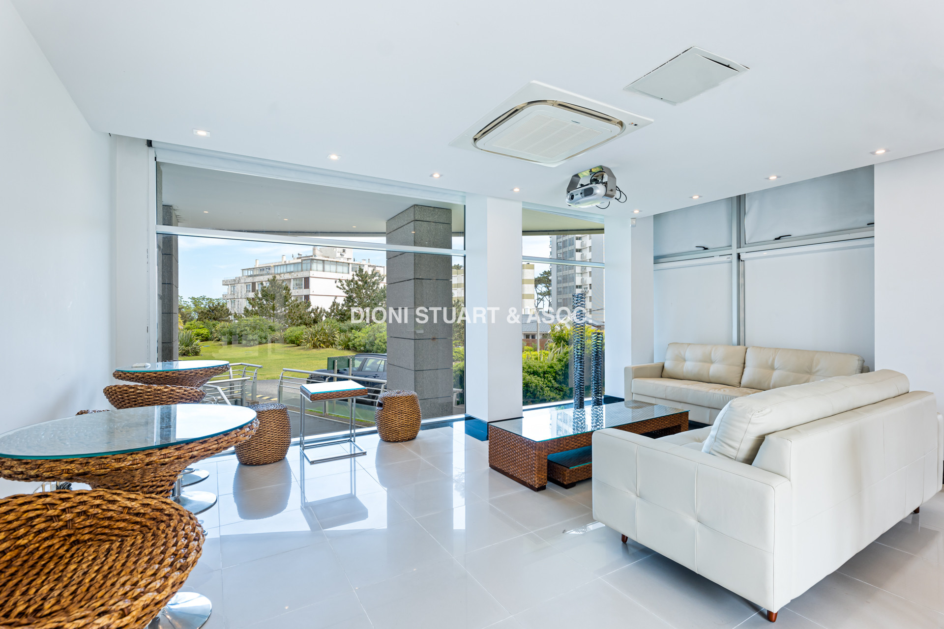 ALQUILER TEMPORAL - ANUAL O INVERNAL - APARTAMENTO 3 DORMITORIOS EN SUITE - SEA & FOREST - PLAYA MANSA