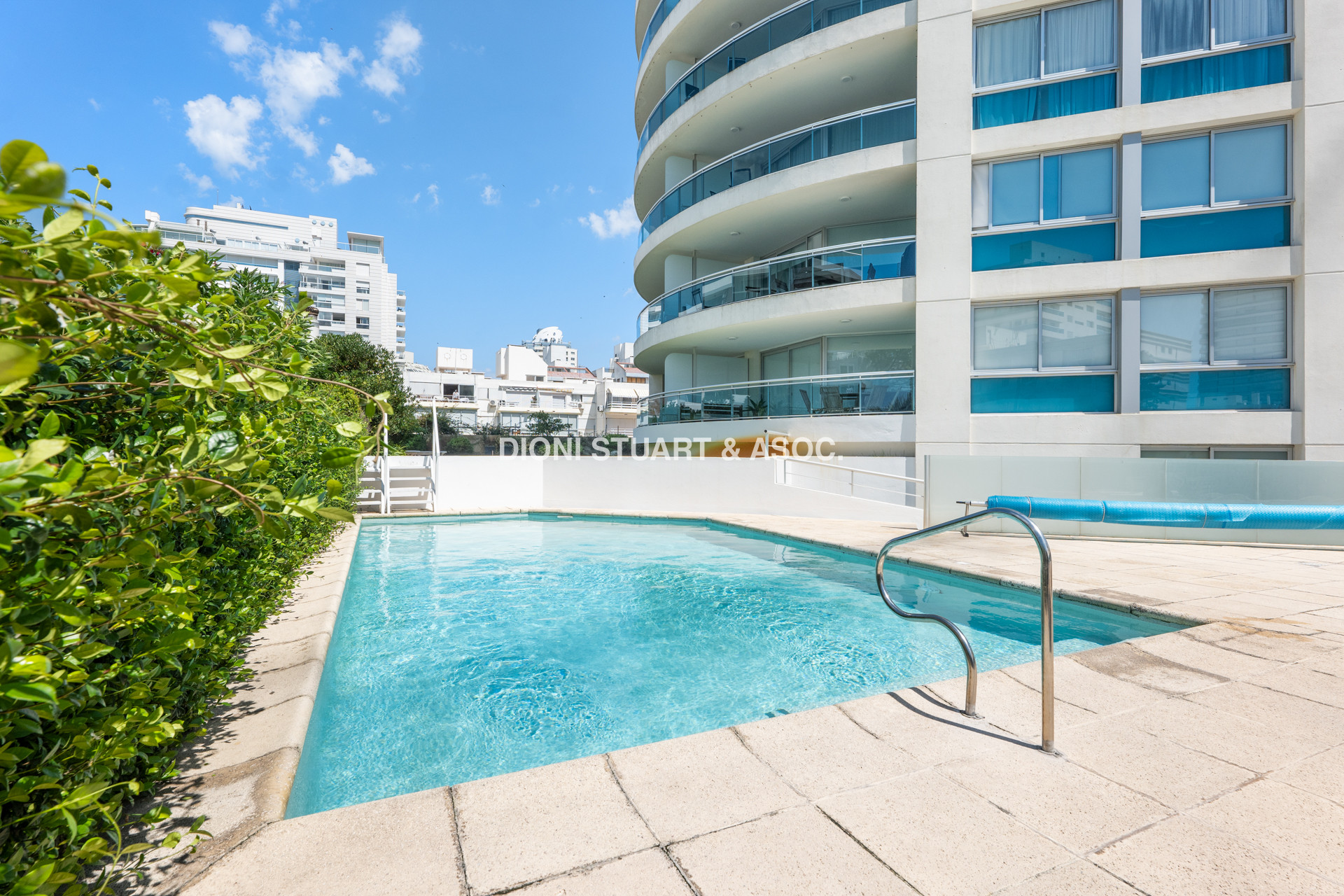 APARTAMENTO EN ALQUILER INVERNAL EN LA BRAVA - 3 DORMITORIOS Y DEPENDENCIA