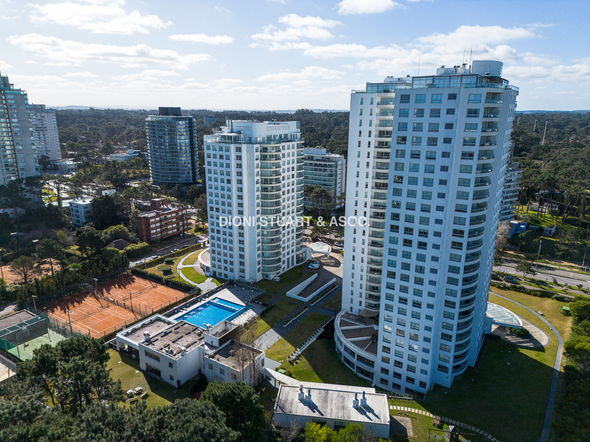 ALQUILER INVERNAL O ANUAL - 3 DORMITORIOS EN SUITE - OCEAN DRIVE - PUNTA DEL ESTE