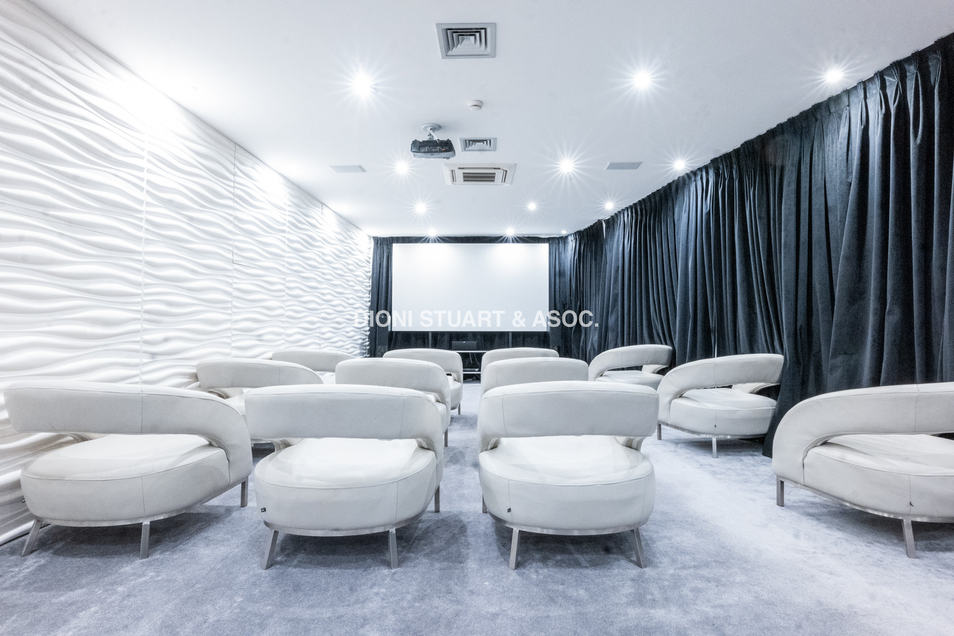 VENTA APARTAMENTO 3 DORMITORIOS EN SUITE - ALEXANDER BOULEVARD ESQUINERO
